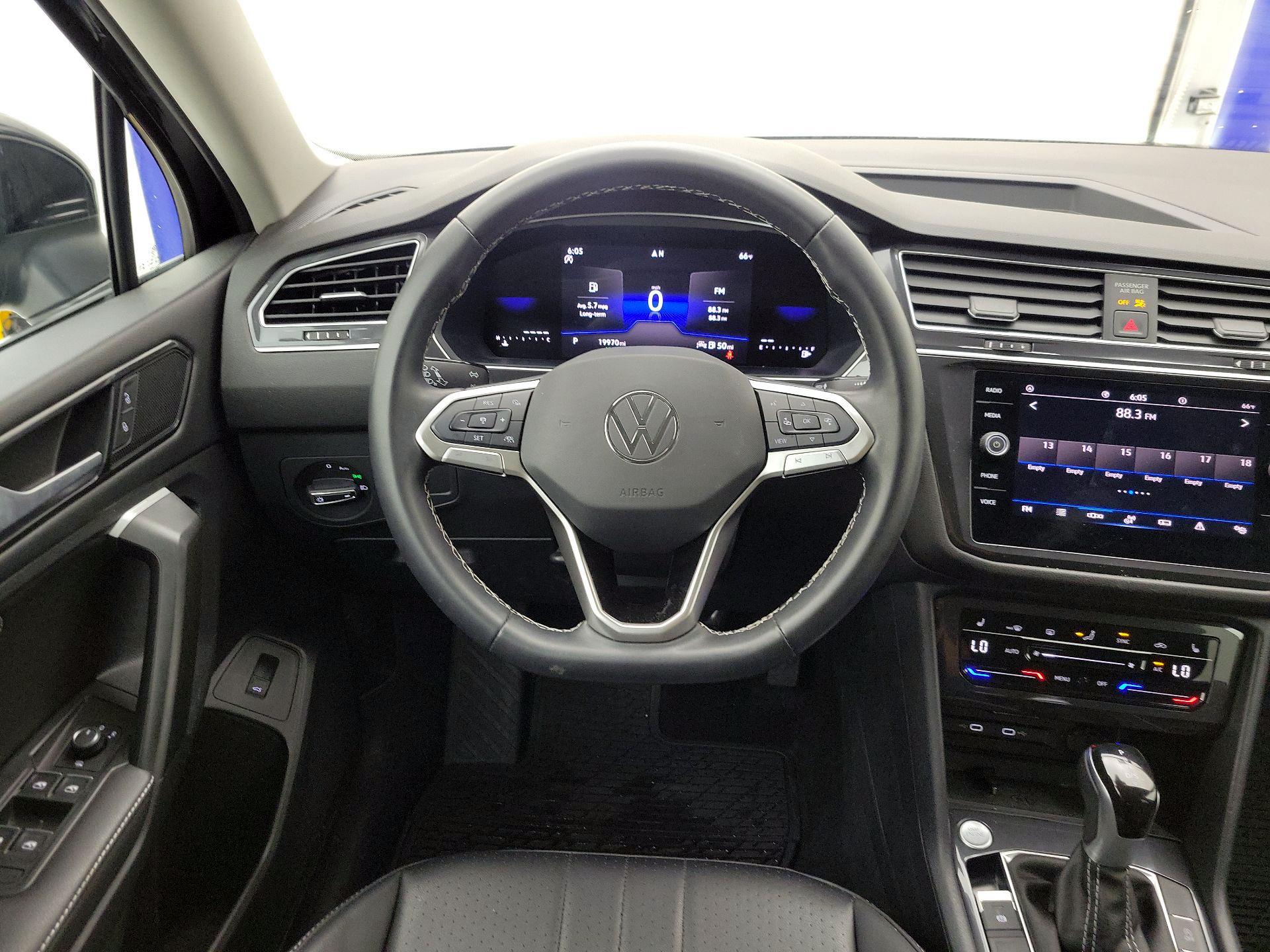 Thumbnail: 2024 Volkswagen Tiguan - 10