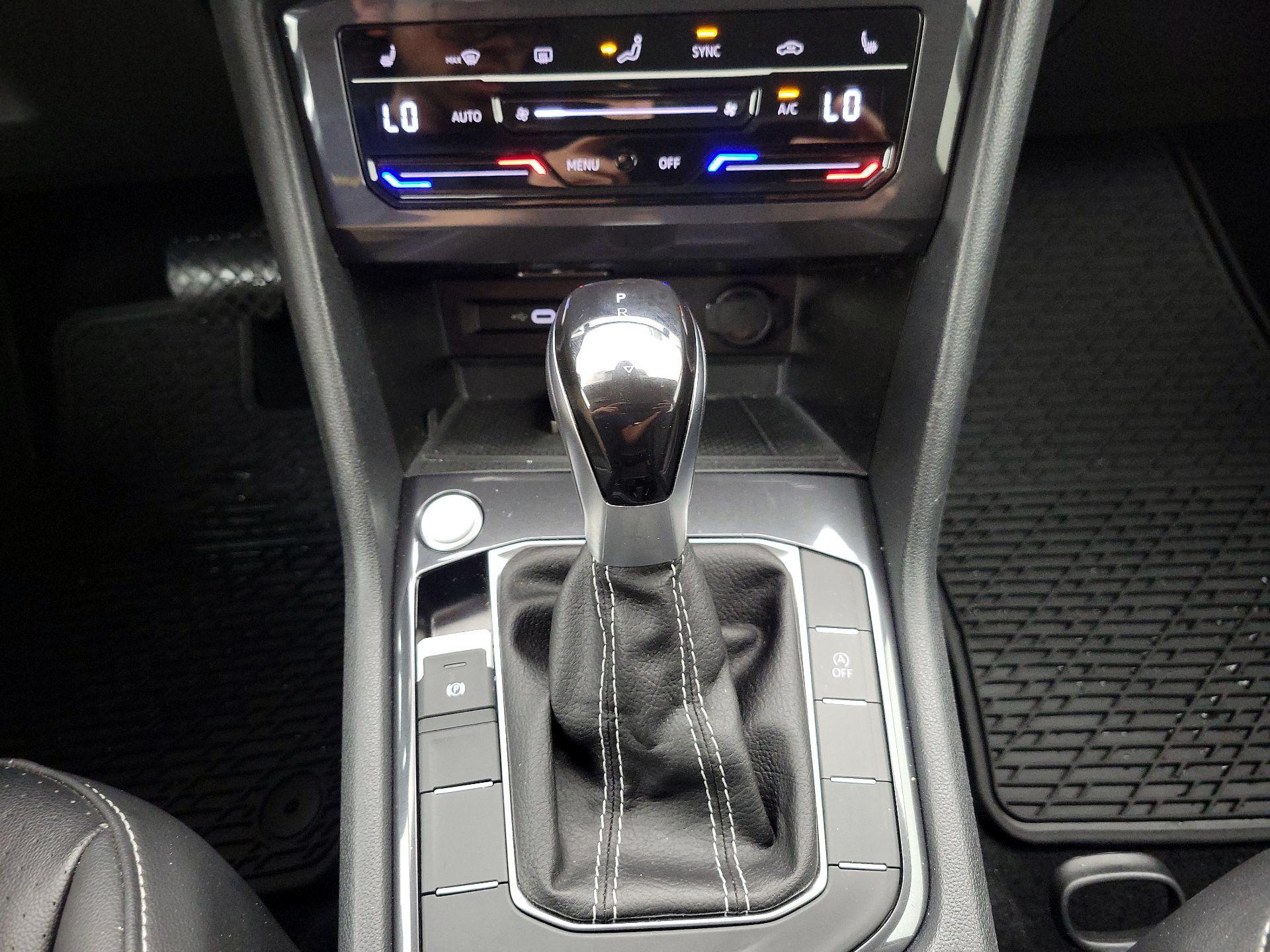 Thumbnail: 2024 Volkswagen Tiguan - 17