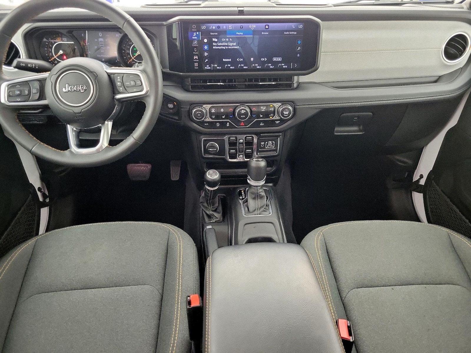 2025 Jeep Wrangler 4-Door Sahara - Photo 10
