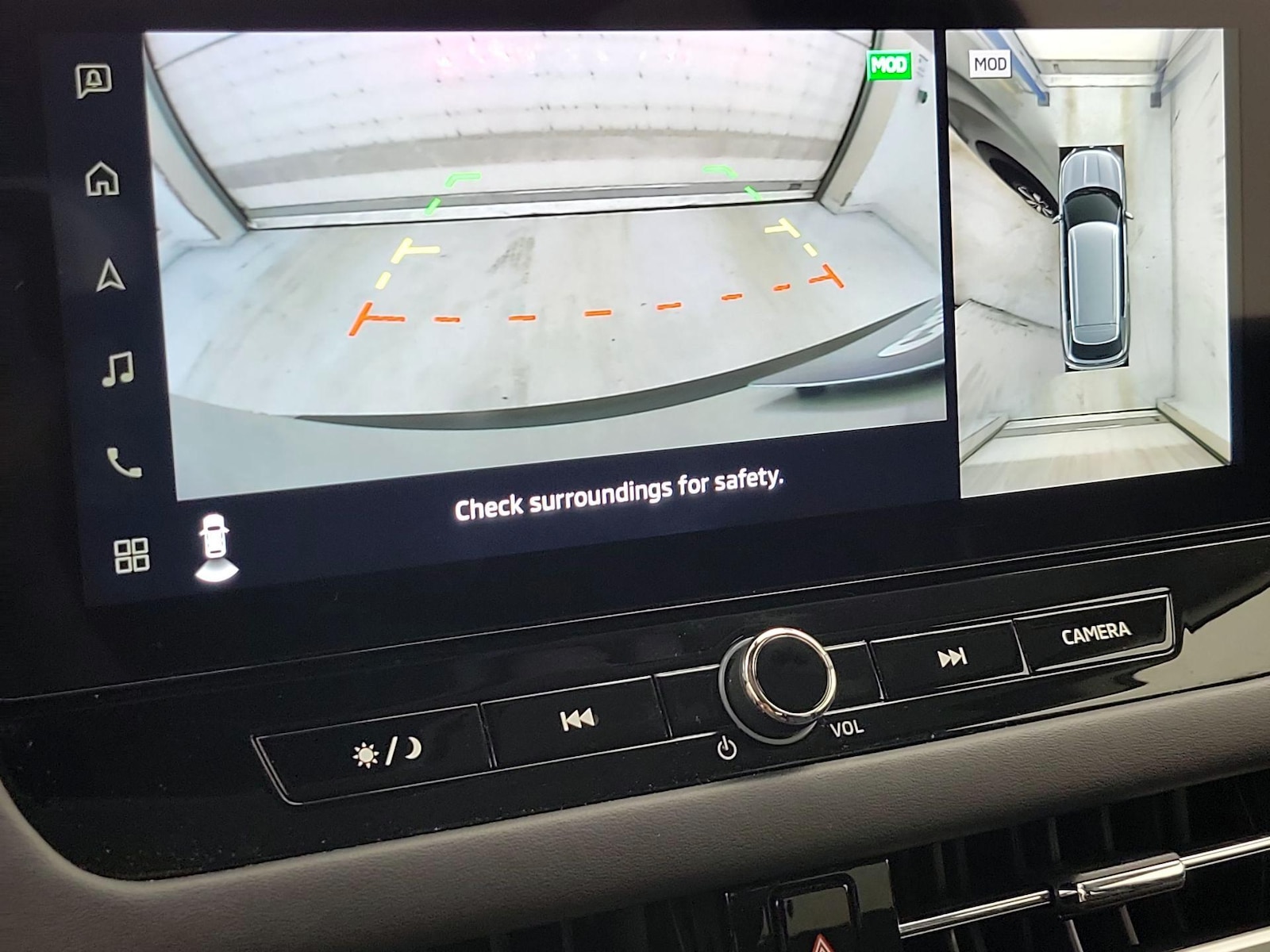 2025 Mitsubishi Outlander SE - Photo 16