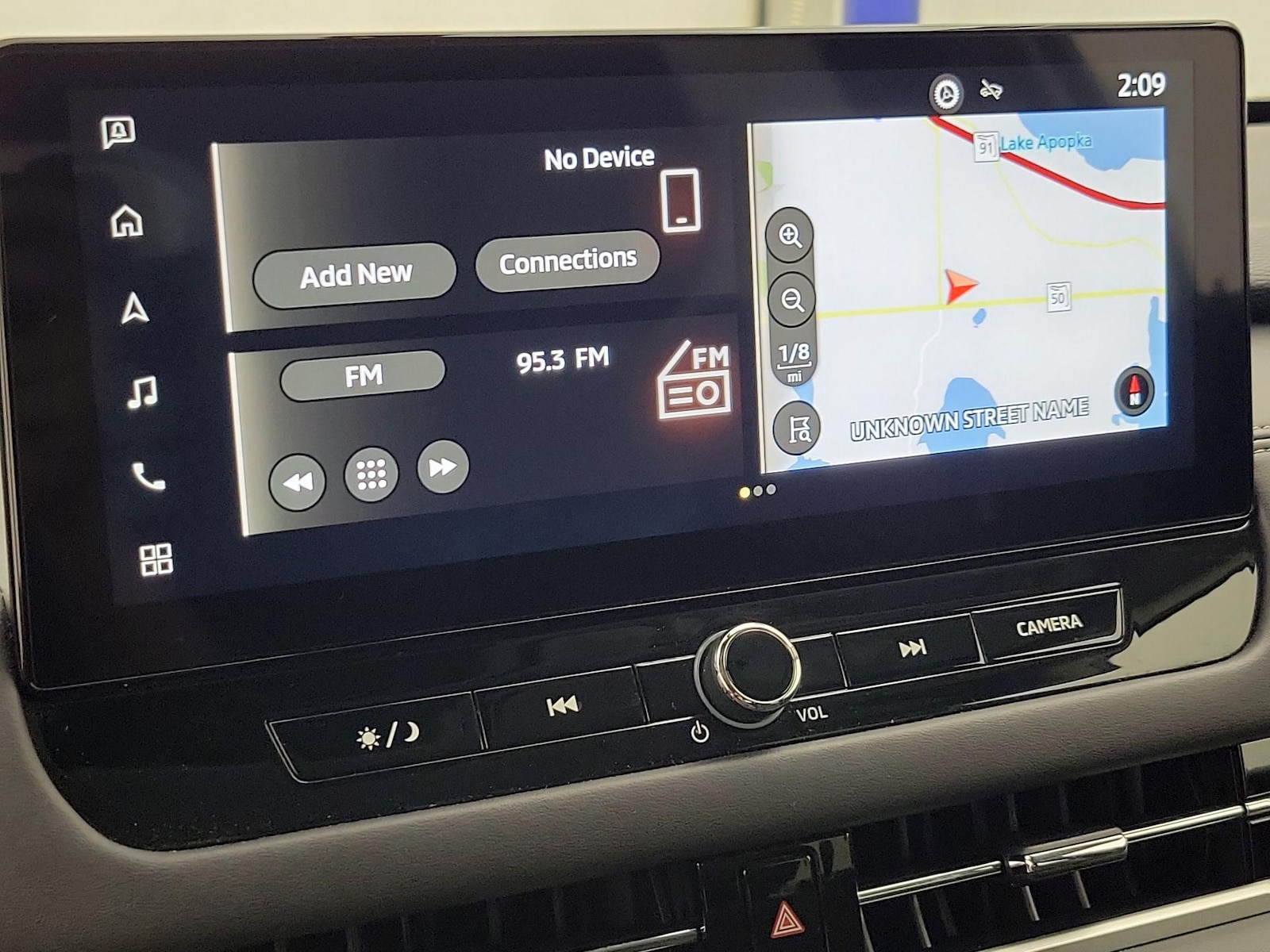 2025 Mitsubishi Outlander SE - Photo 17
