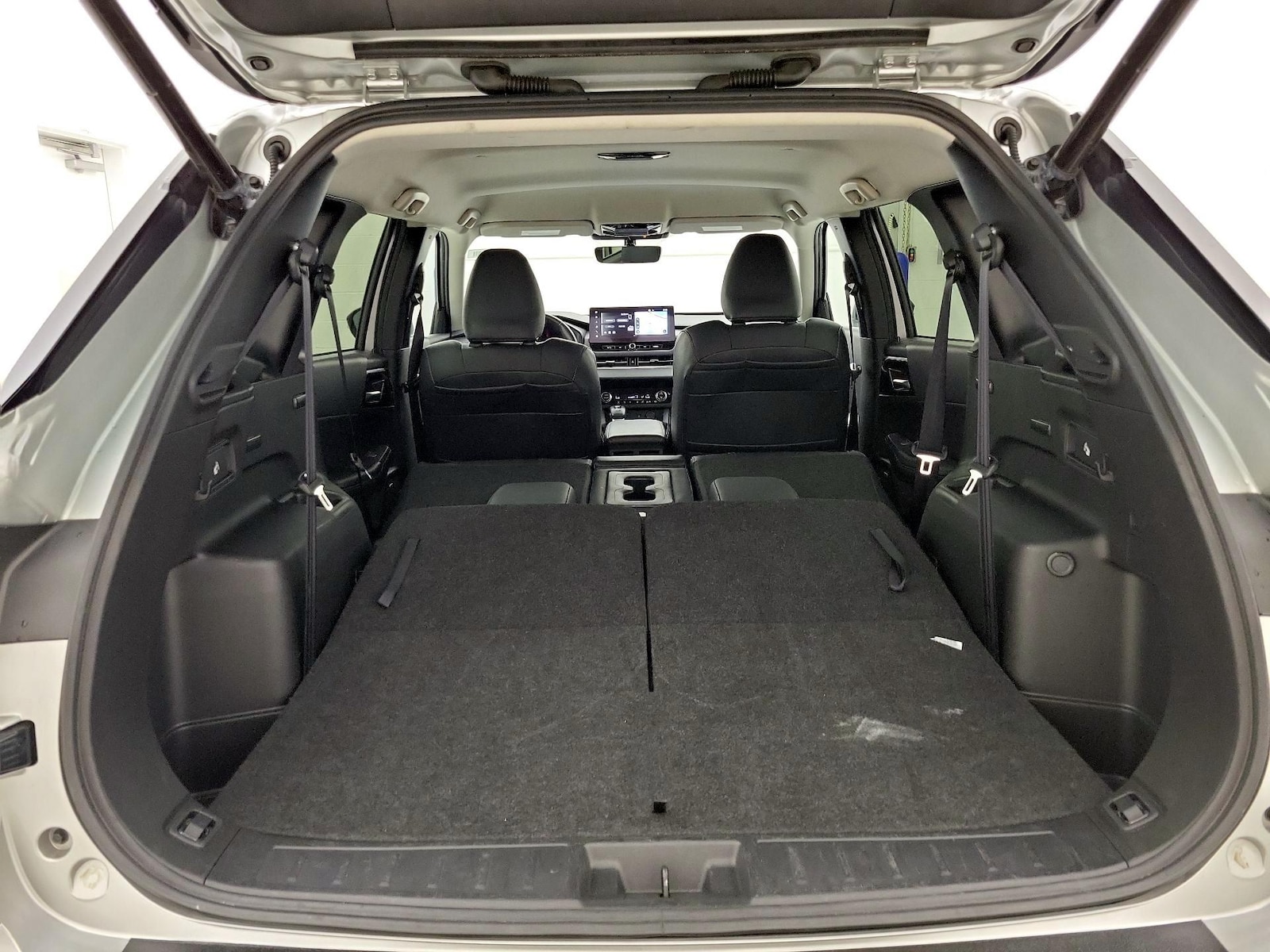 2025 Mitsubishi Outlander SE - Photo 24