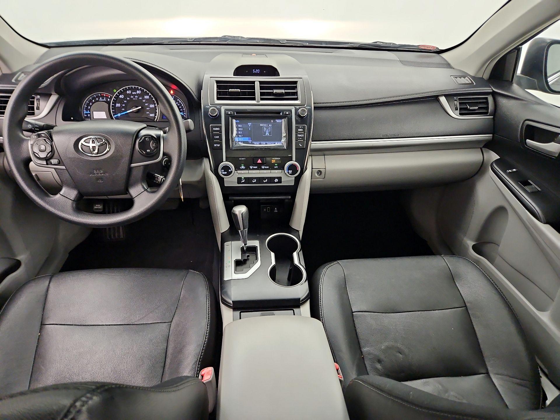 Thumbnail: 2014 Toyota Camry - 9