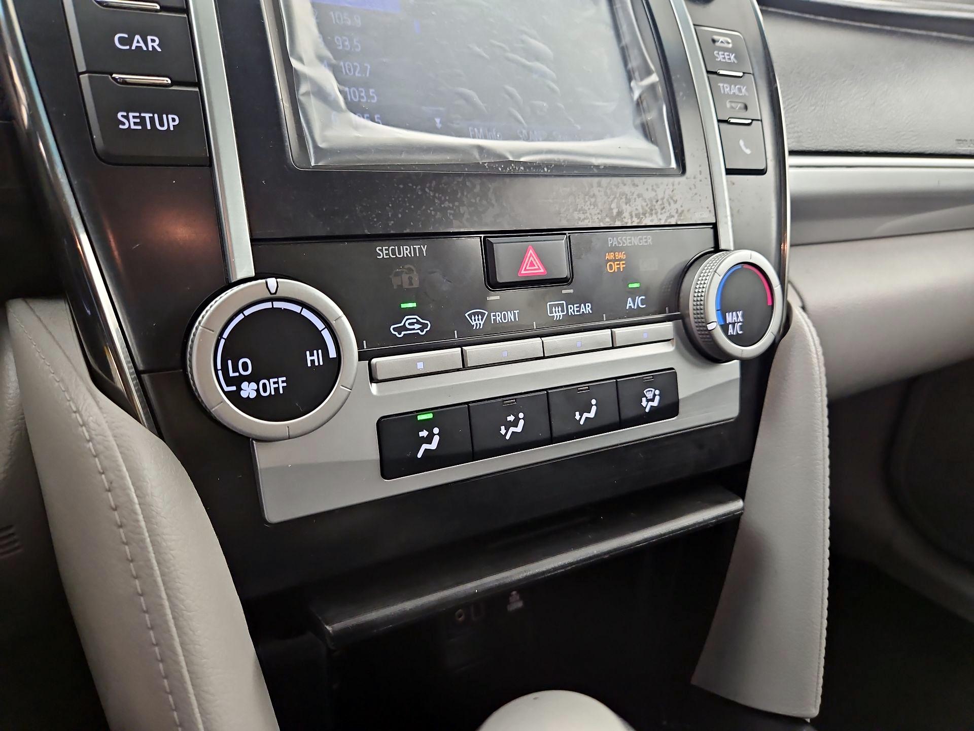 Thumbnail: 2014 Toyota Camry - 16