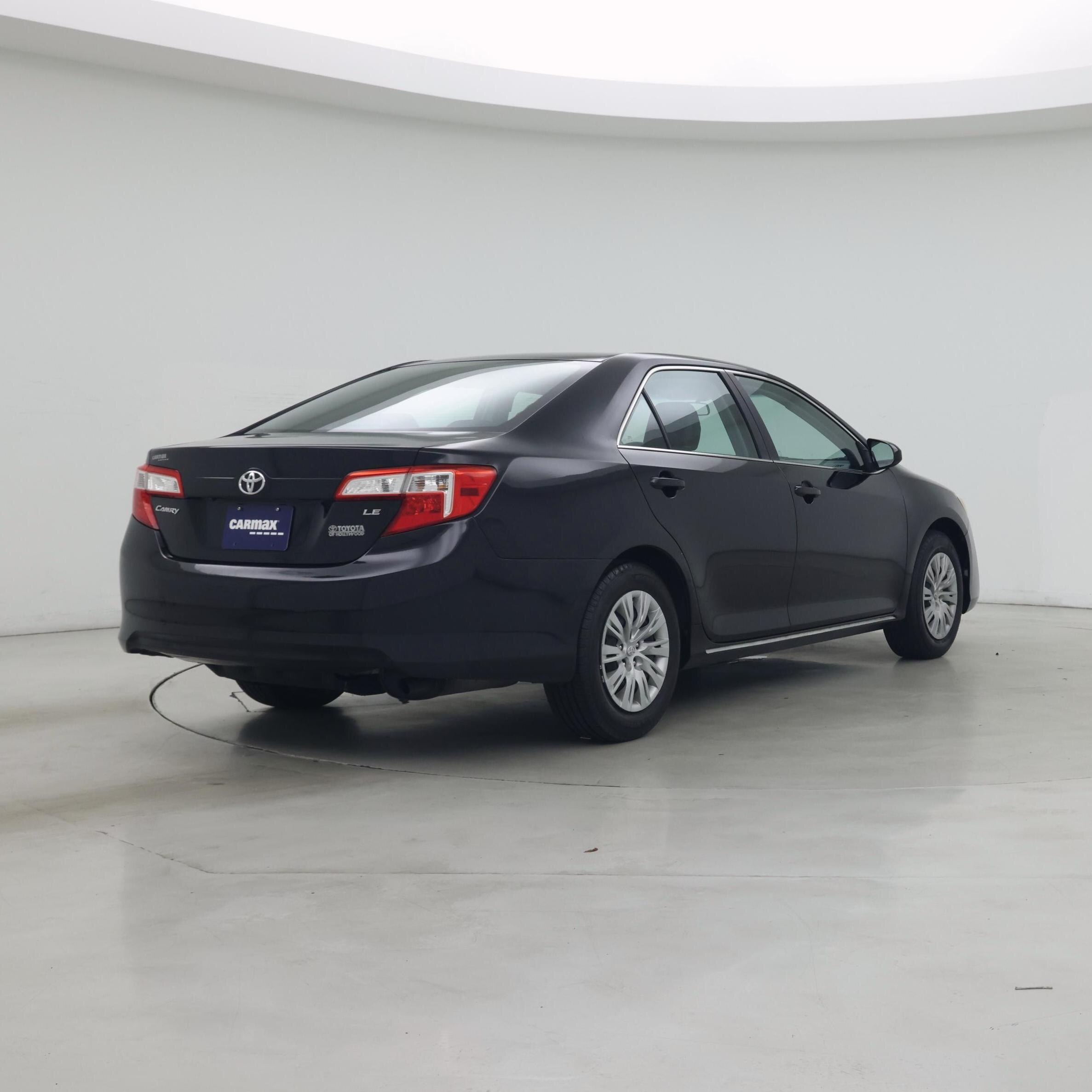Thumbnail: 2014 Toyota Camry - 8
