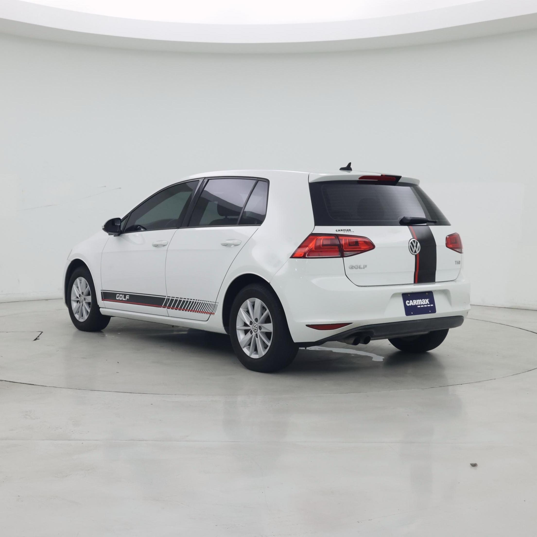 Thumbnail: 2016 Volkswagen Golf - 2