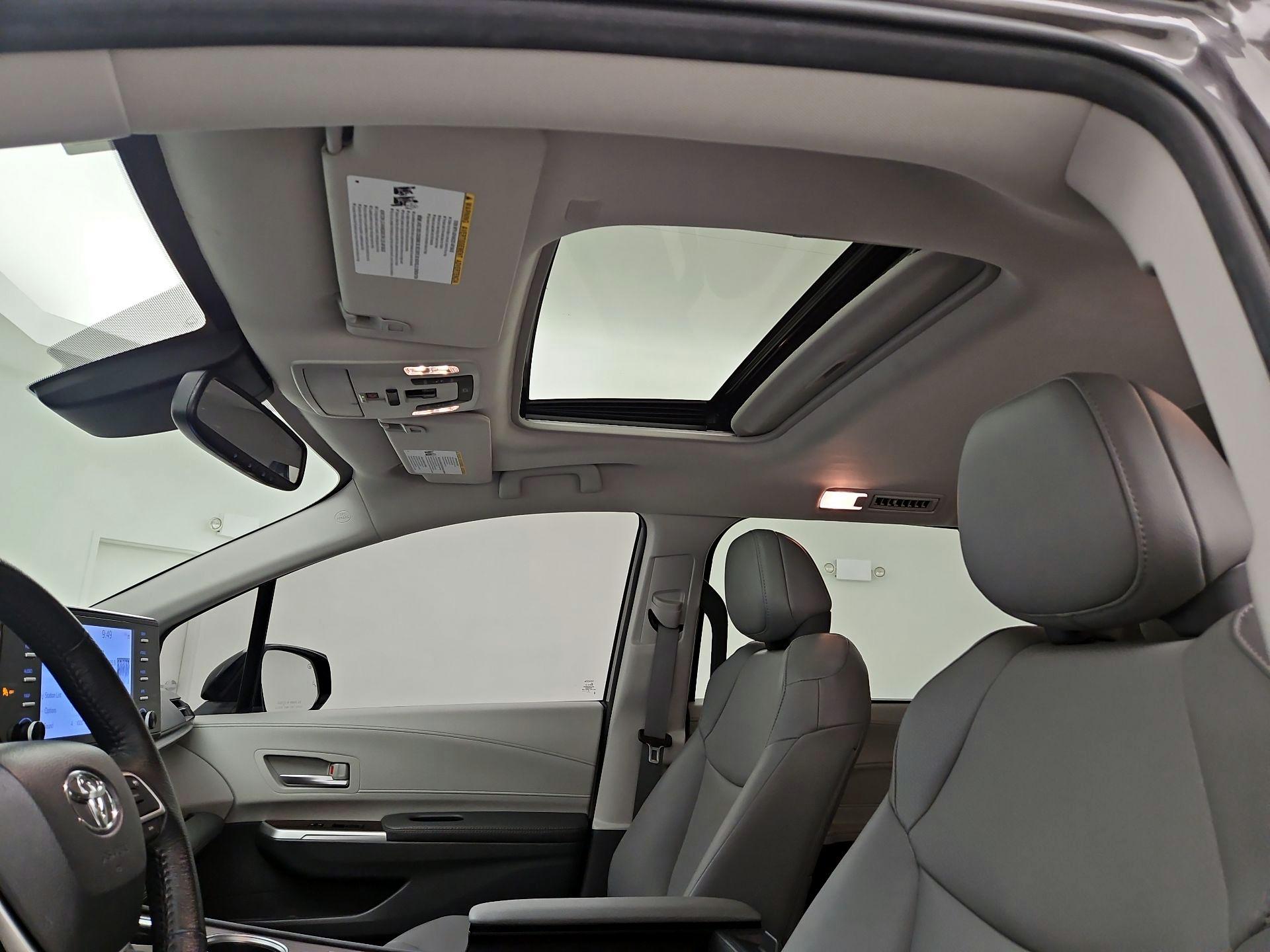 Thumbnail: 2023 Toyota Sienna - 19