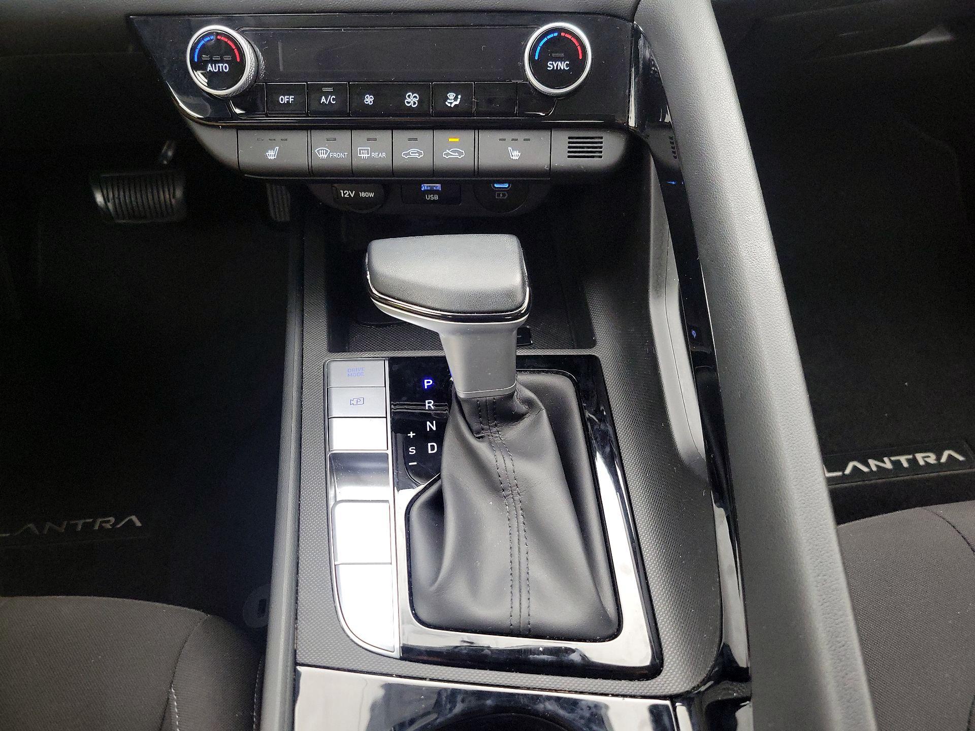 Thumbnail: 2024 Hyundai Elantra - 18