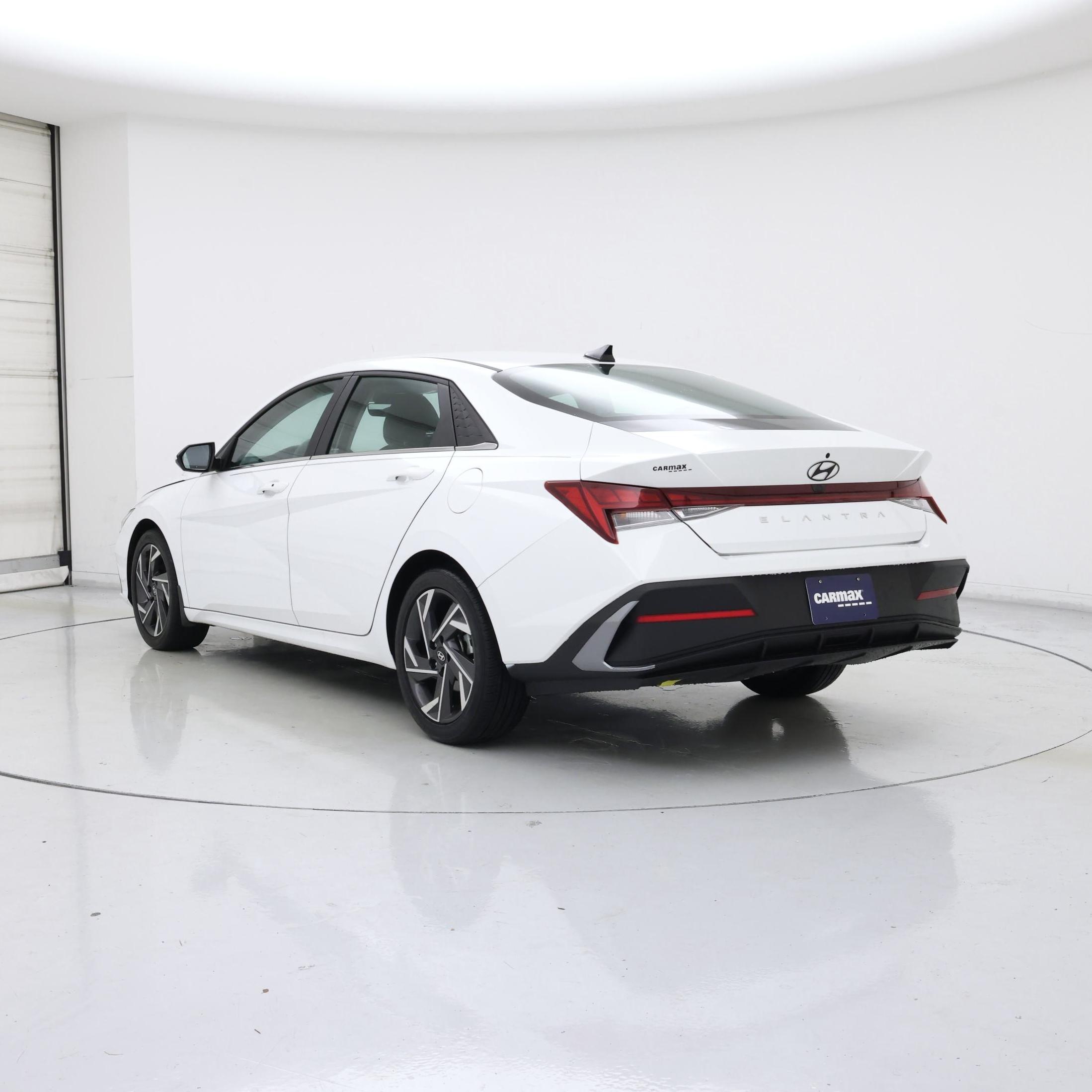 Thumbnail: 2024 Hyundai Elantra - 2