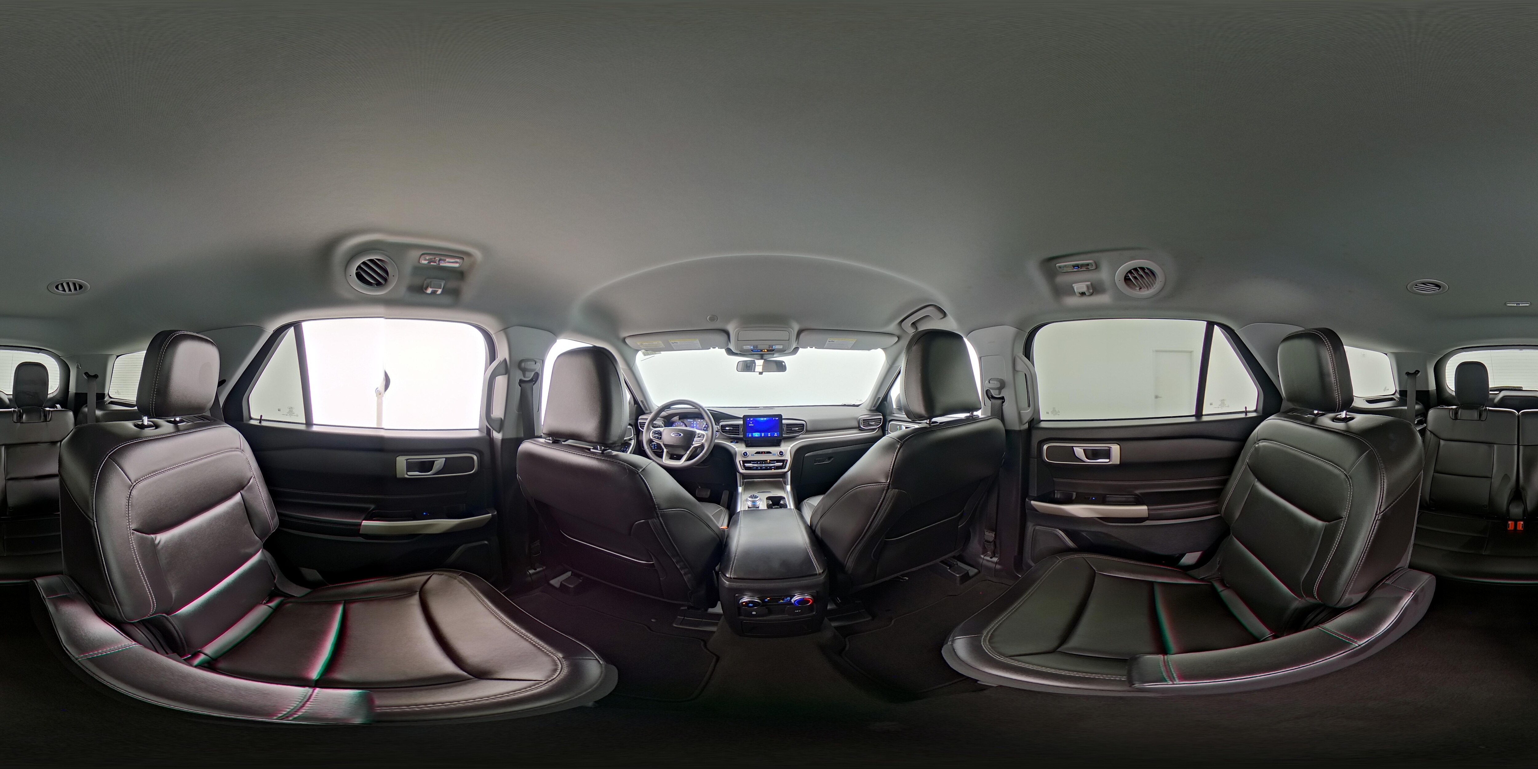 2023 Ford Explorer XLT - Photo 28