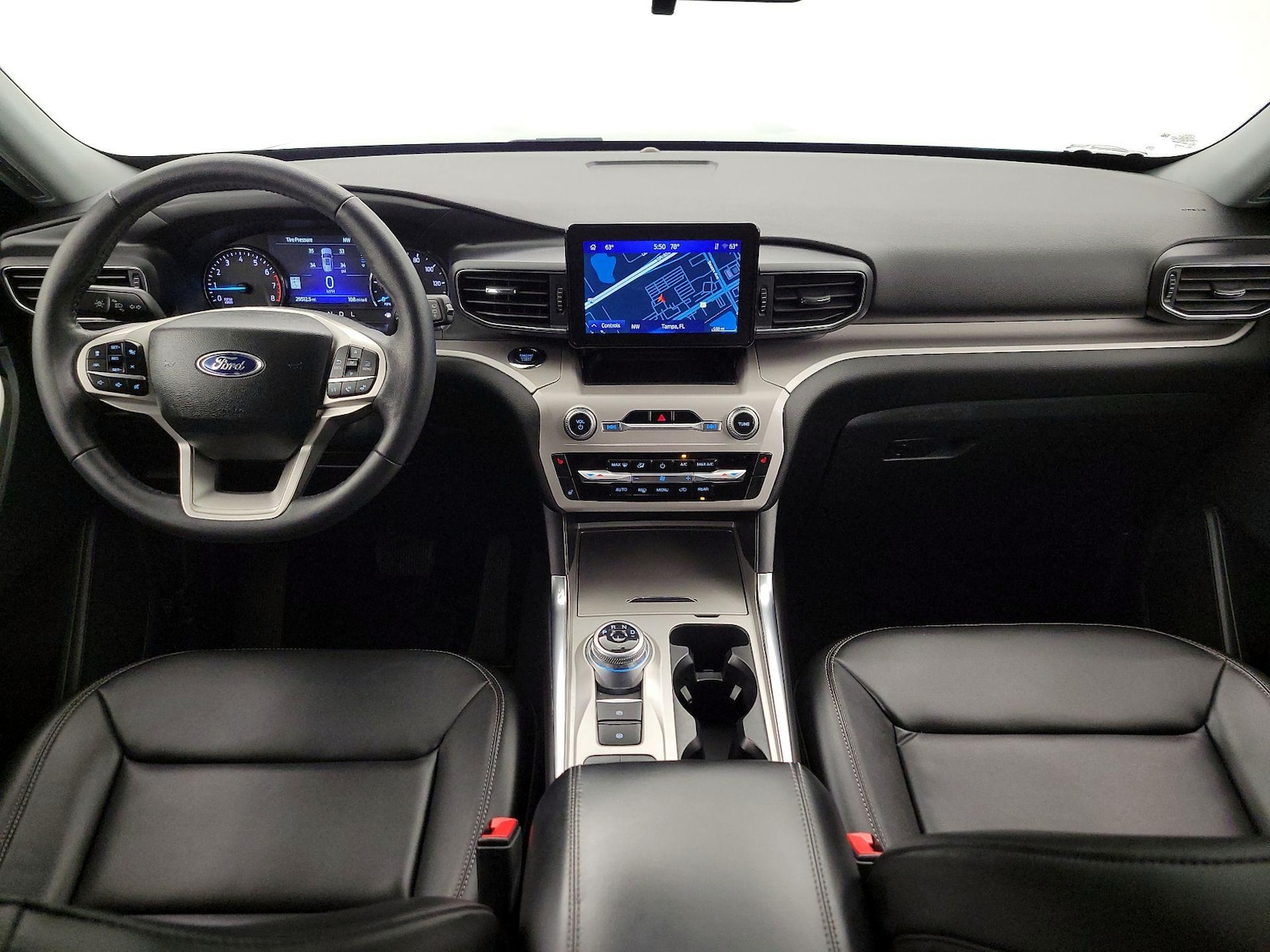 2023 Ford Explorer XLT - Photo 10