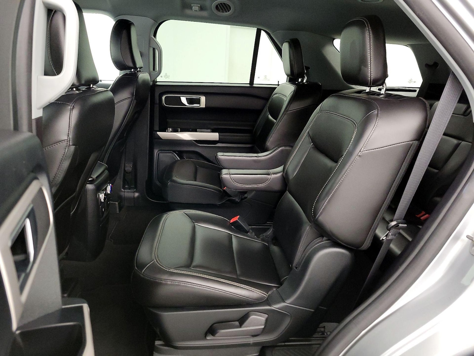 2023 Ford Explorer XLT - Photo 21