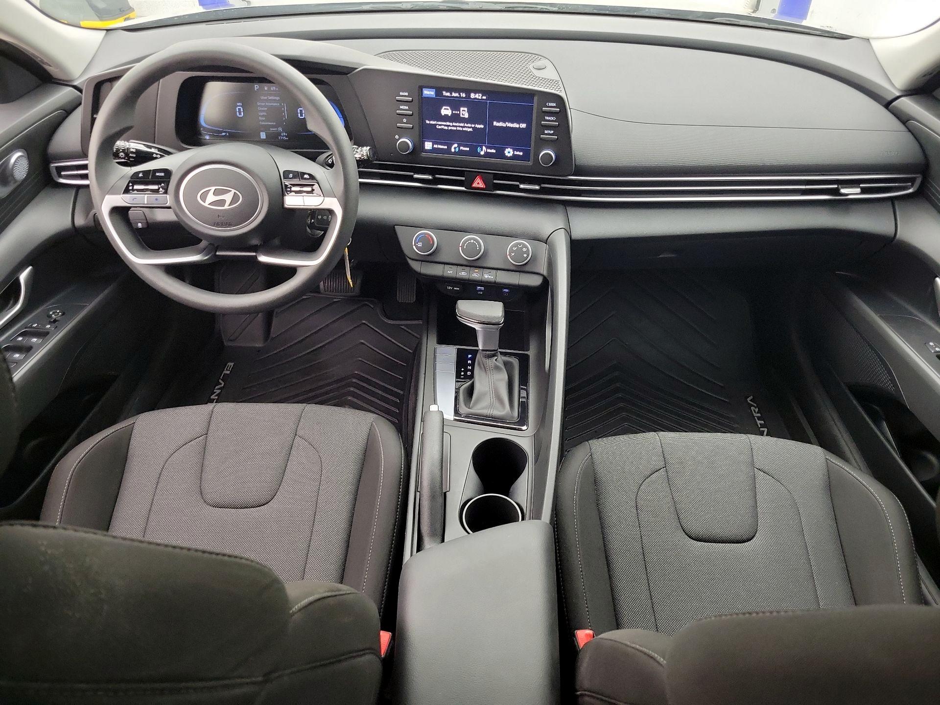 Thumbnail: 2025 Hyundai Elantra - 9