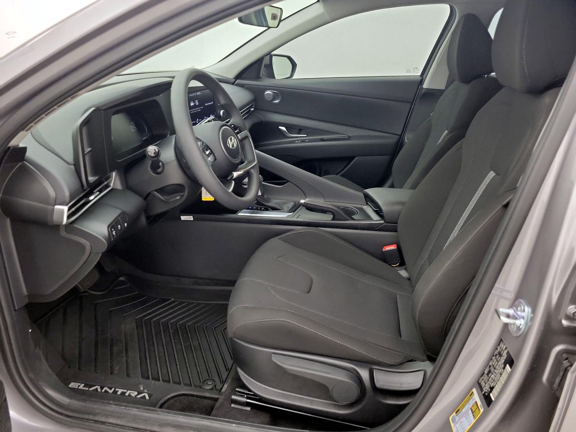 Thumbnail: 2025 Hyundai Elantra - 11
