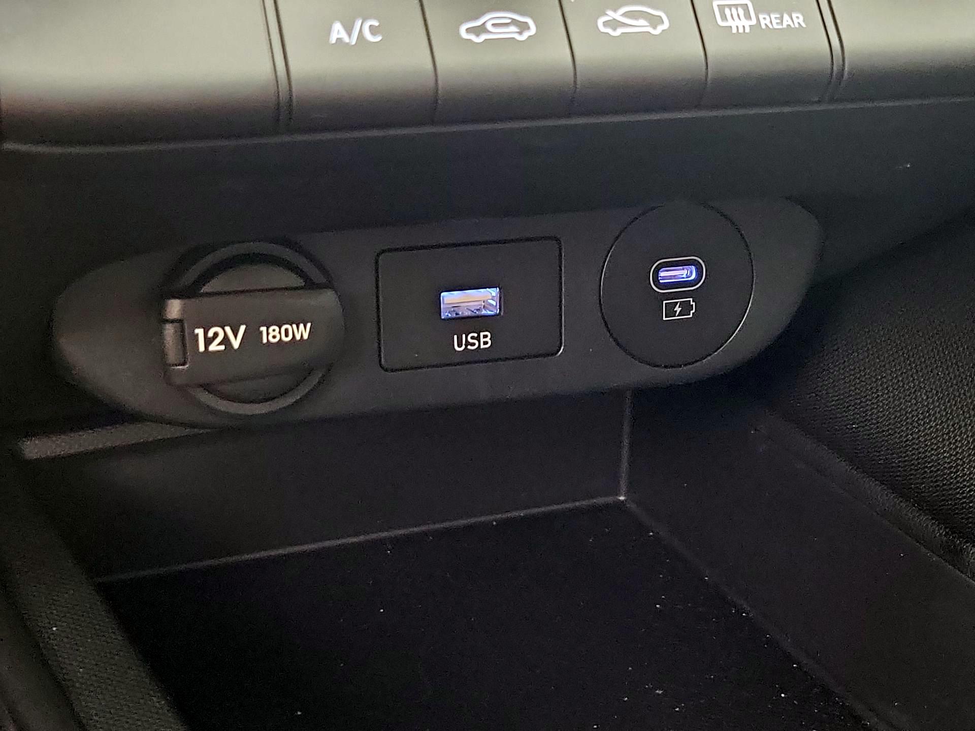 Thumbnail: 2025 Hyundai Elantra - 18