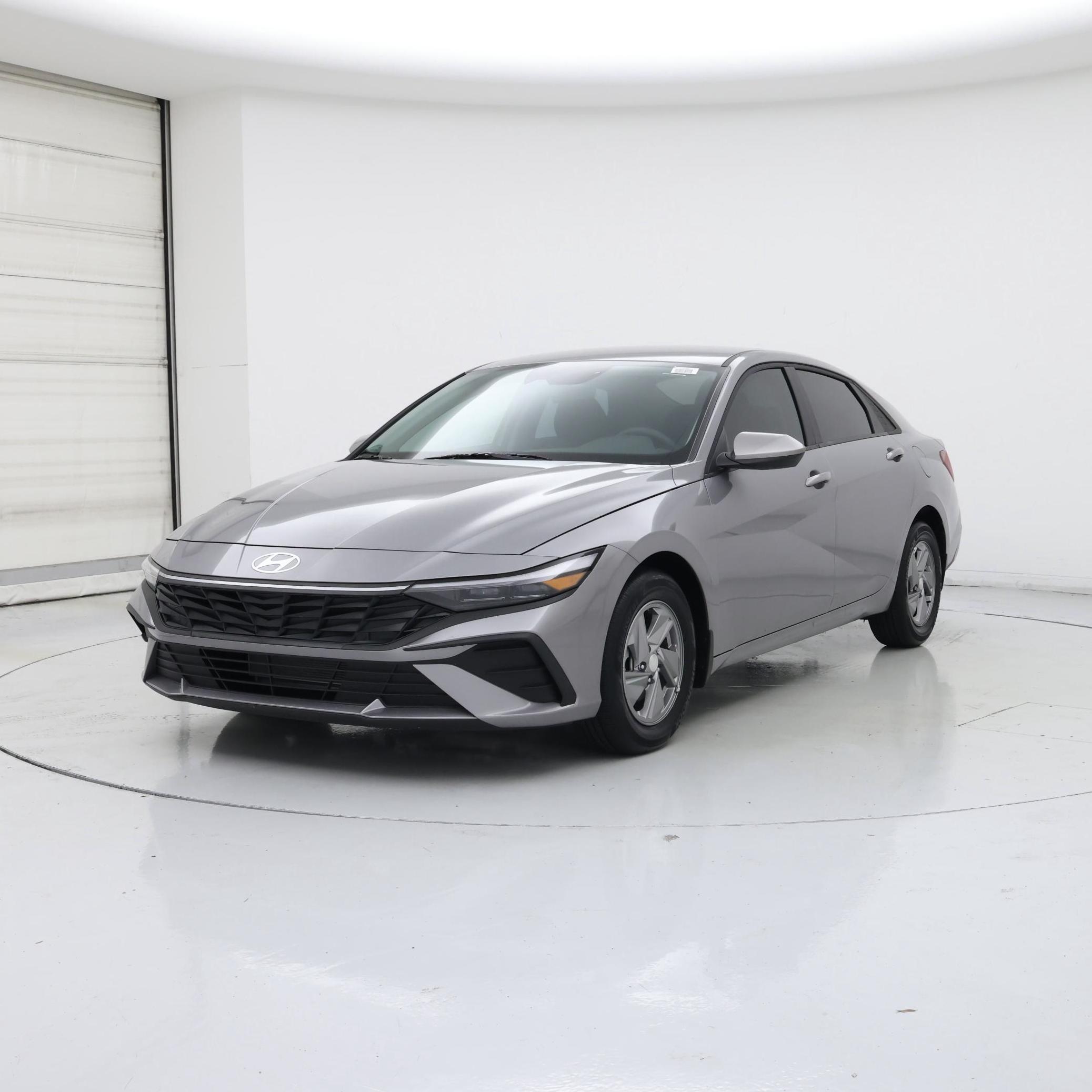 Thumbnail: 2025 Hyundai Elantra - 4