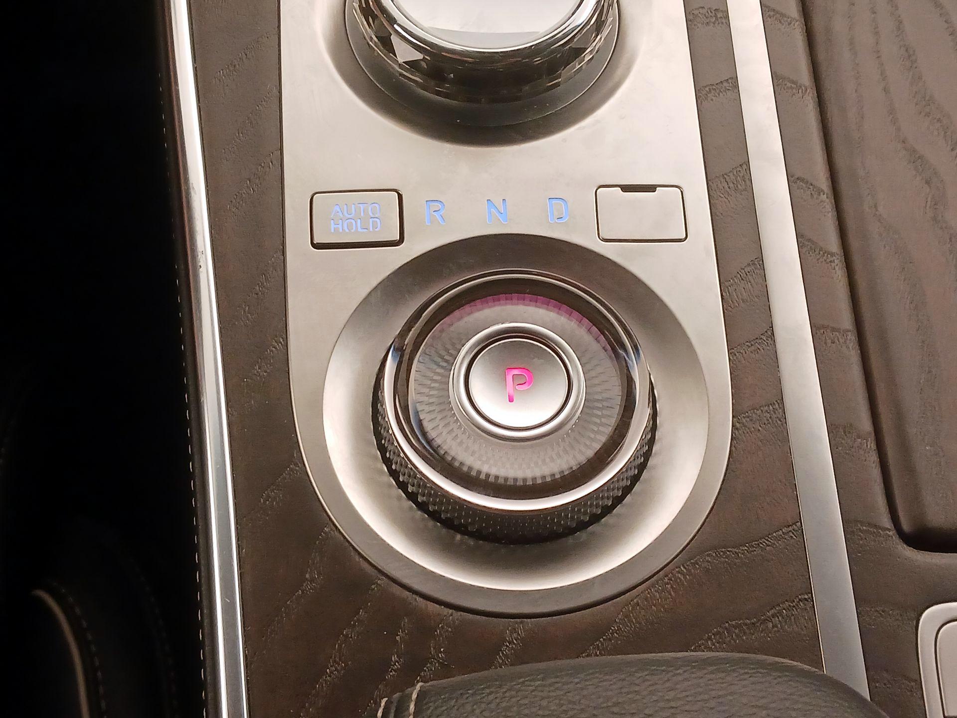 Thumbnail: 2023 Genesis GV80 - 18