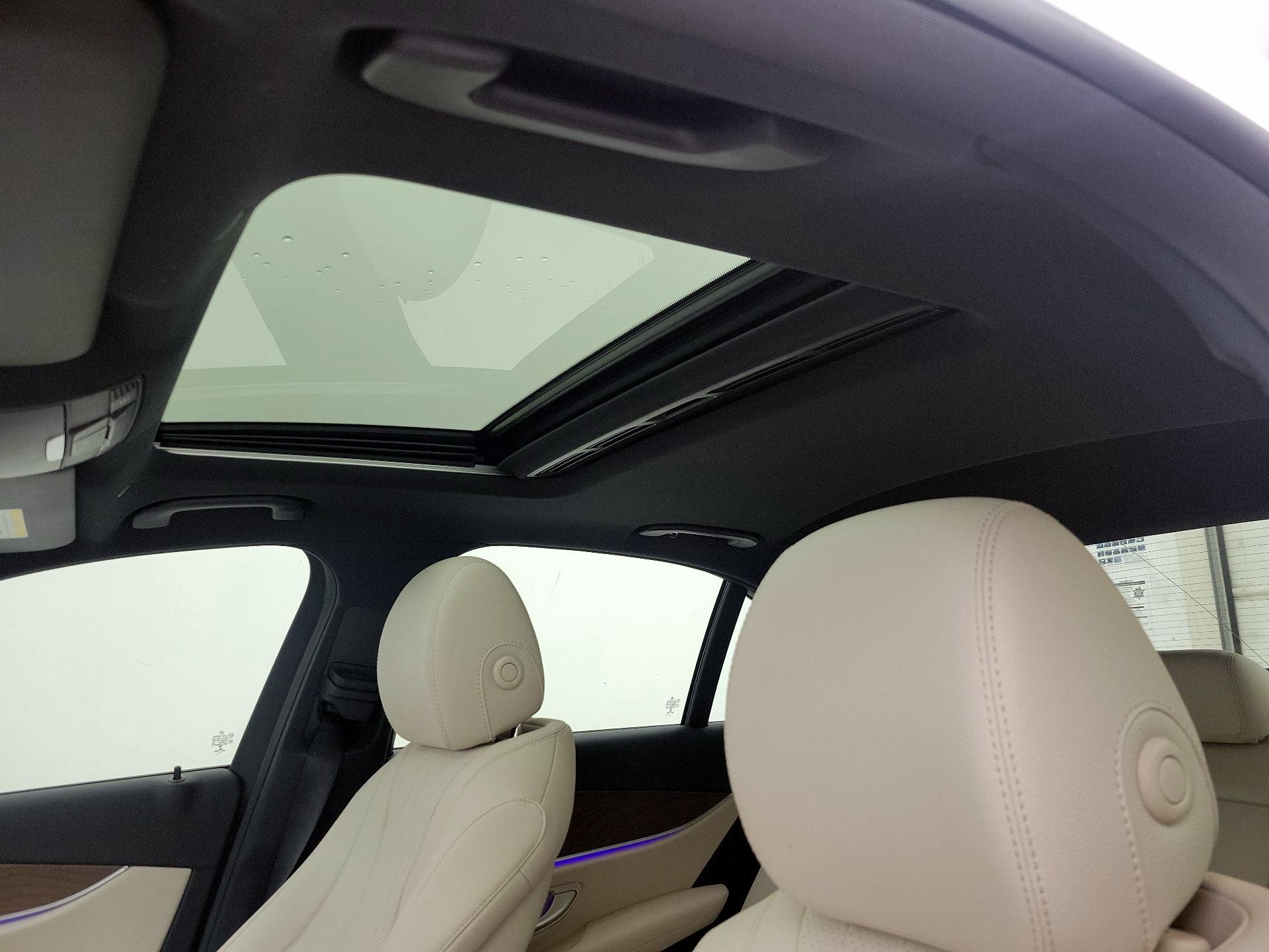 Thumbnail: 2020 Mercedes-Benz E-Class - 20