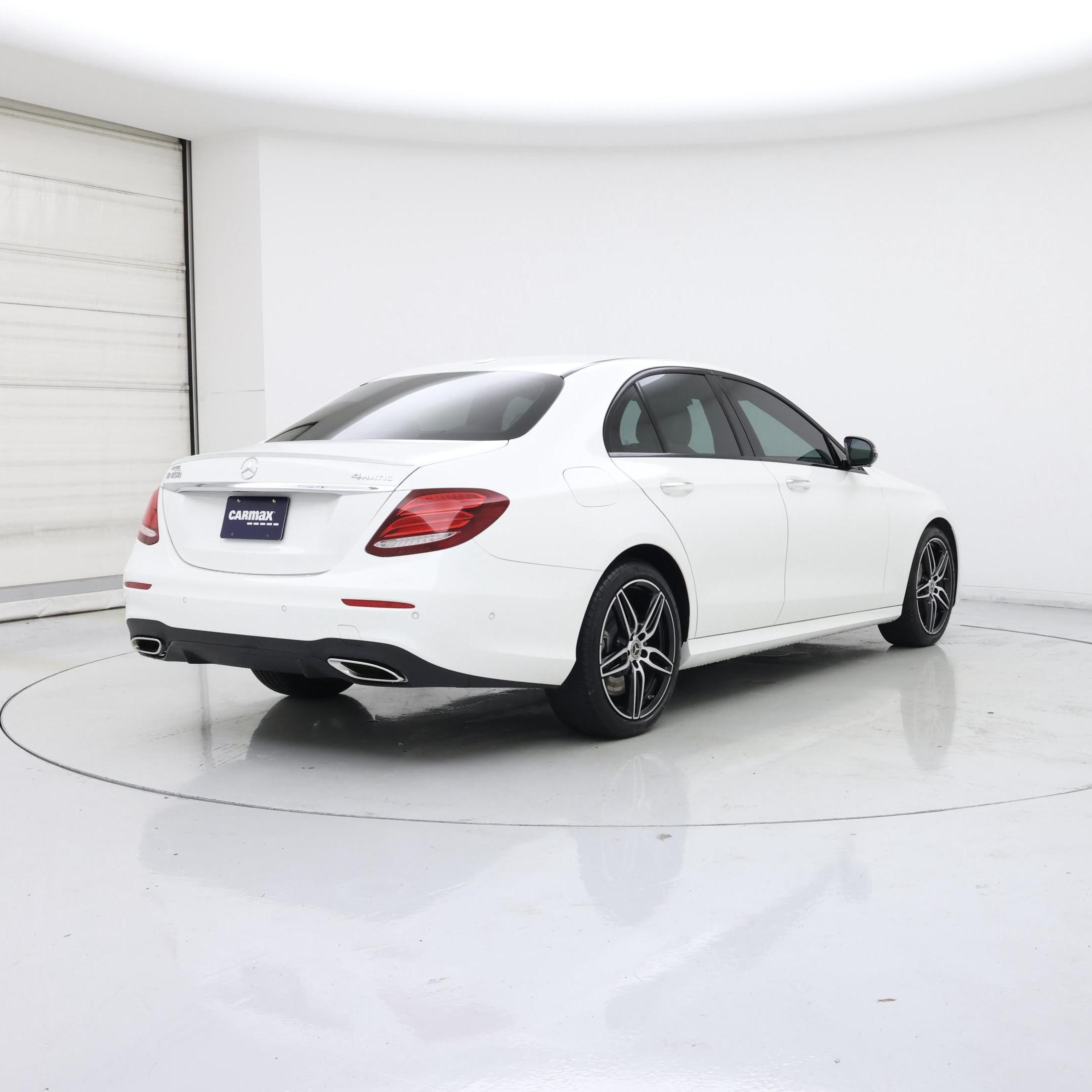Thumbnail: 2020 Mercedes-Benz E-Class - 8