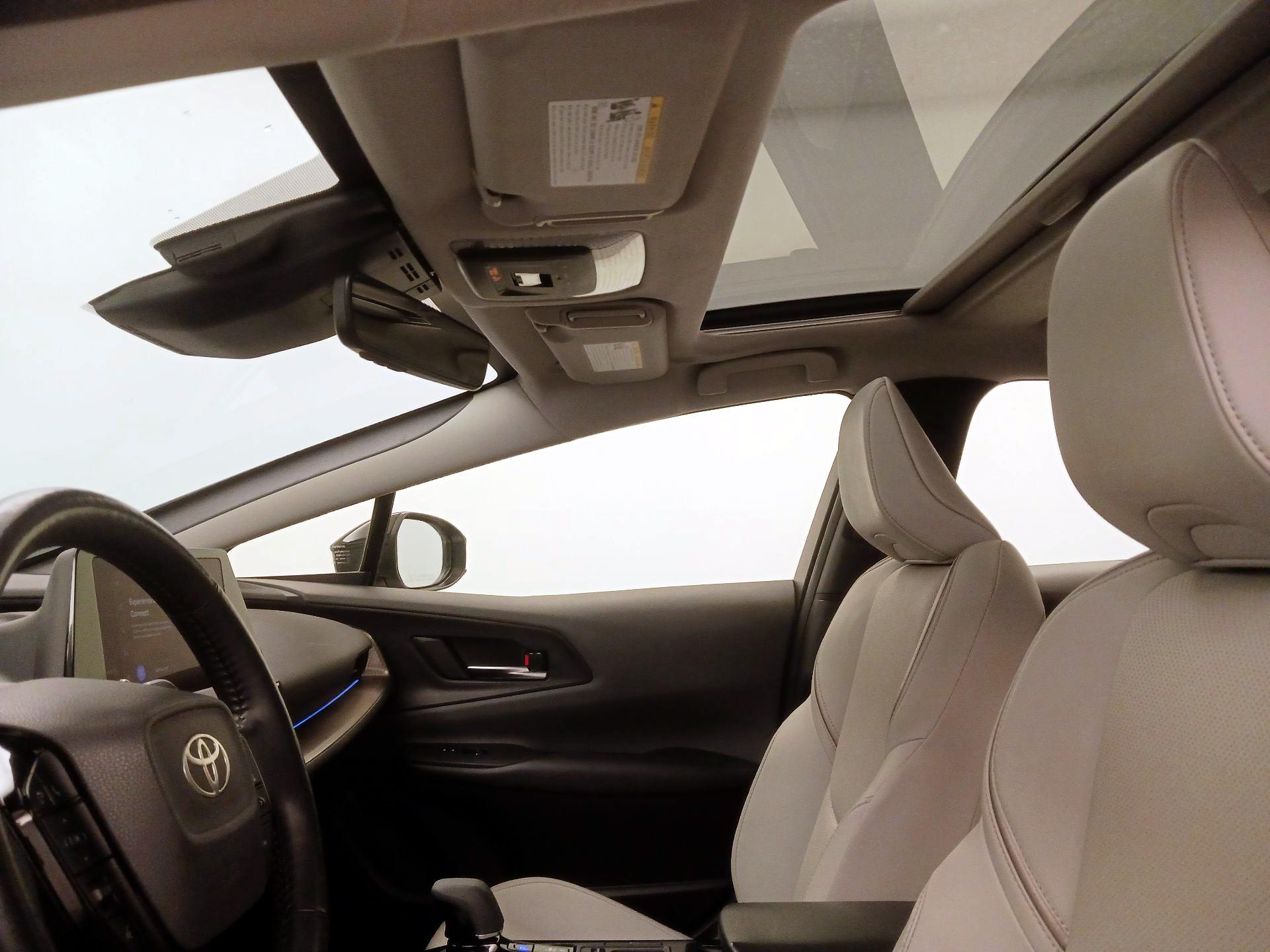 Thumbnail: 2024 Toyota Prius - 19