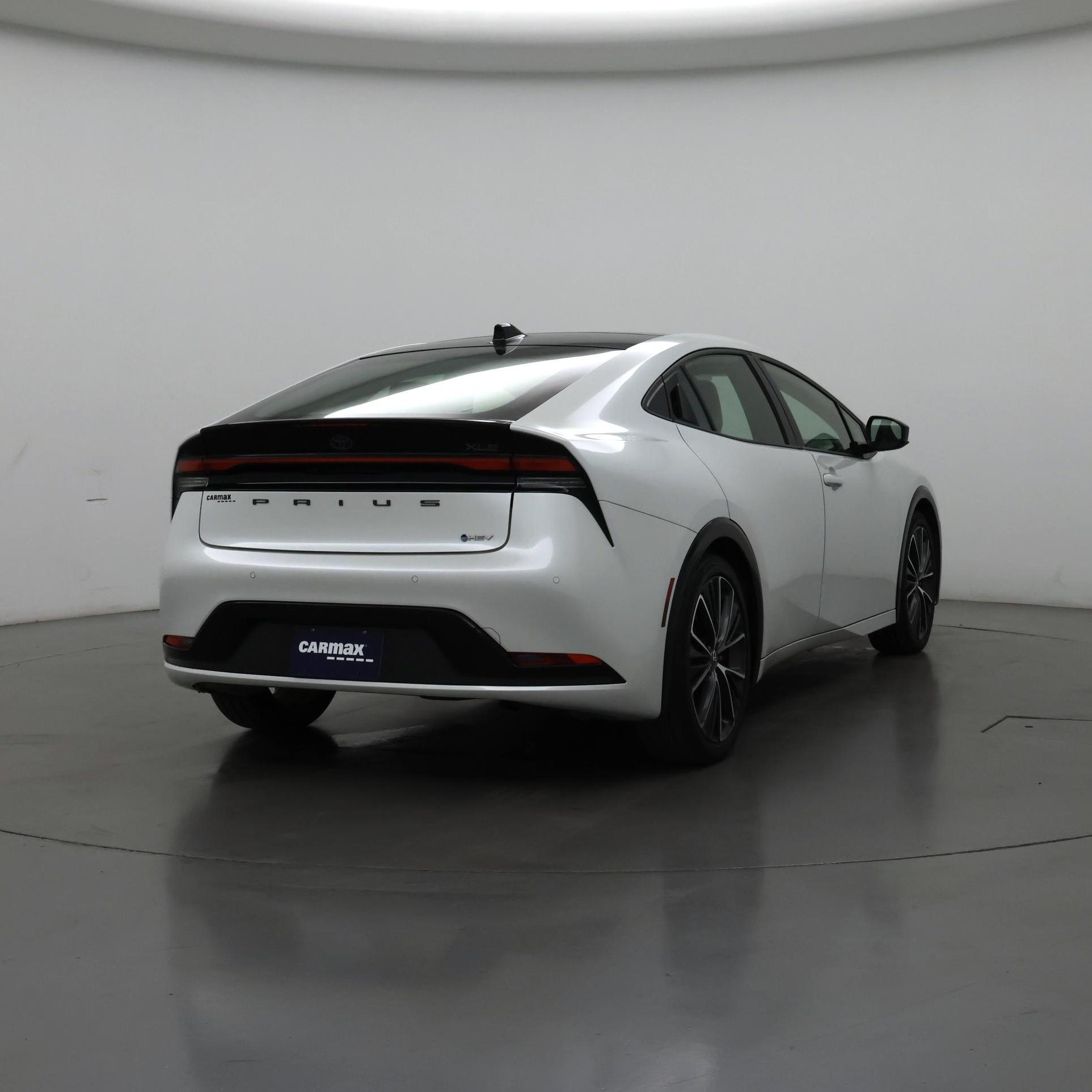 Thumbnail: 2024 Toyota Prius - 8