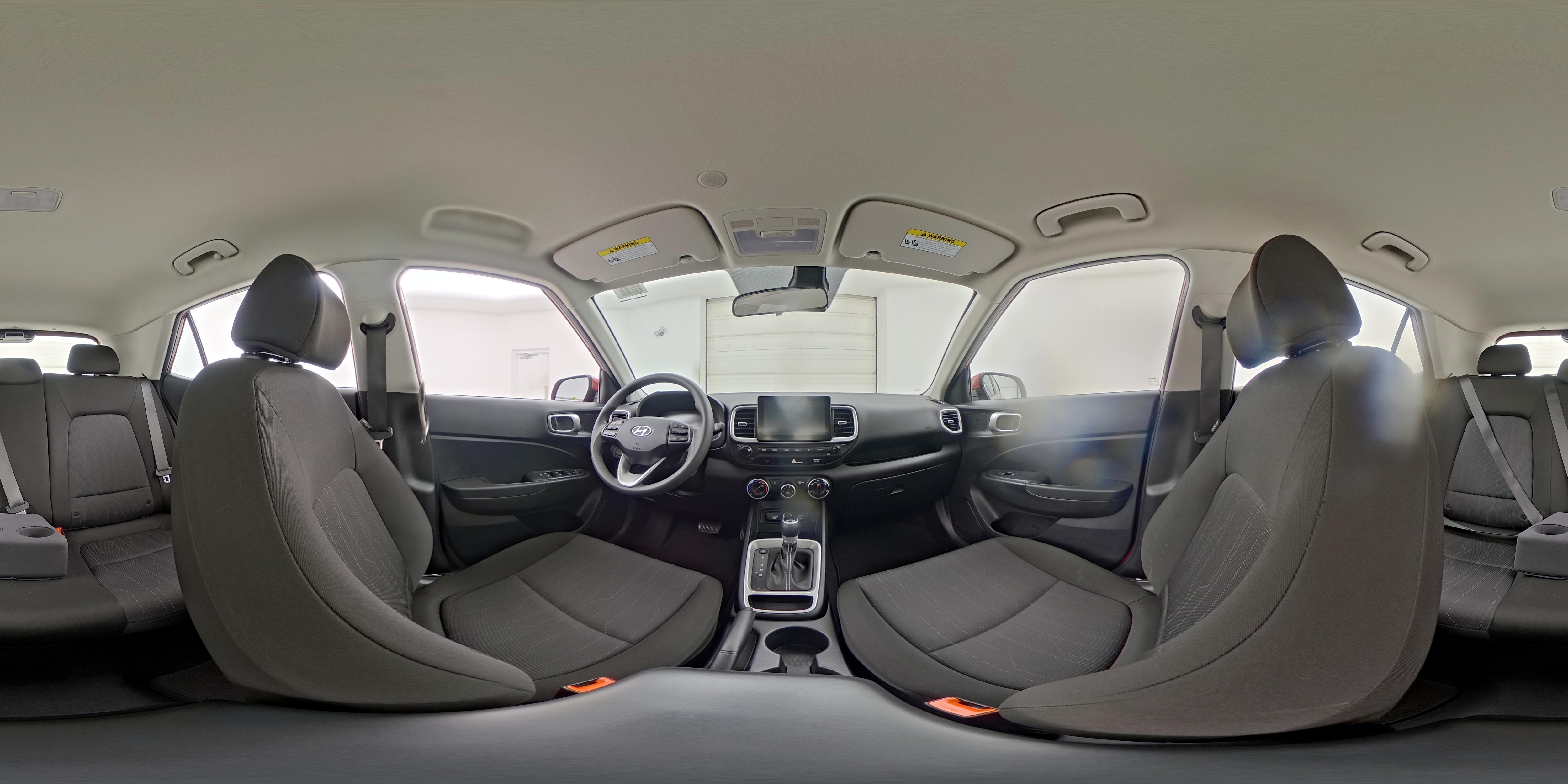 2025 Hyundai Venue SE - Photo 24