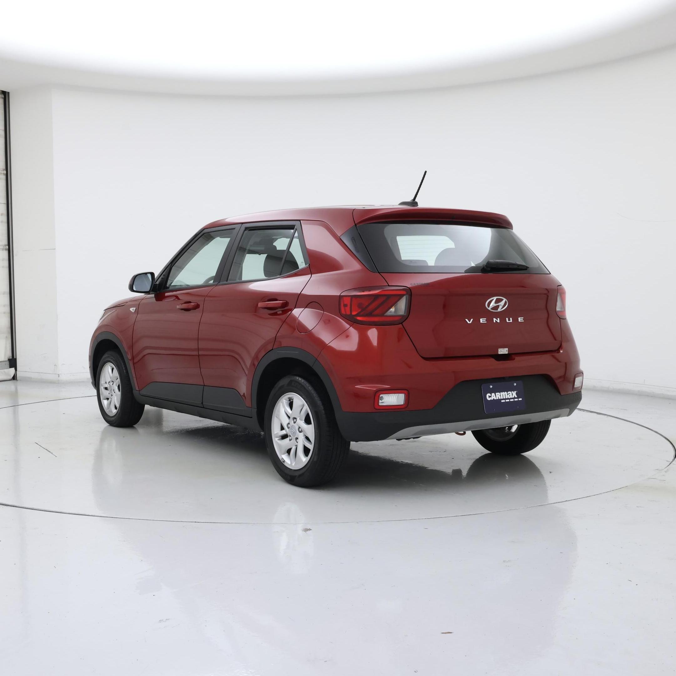 Thumbnail: 2025 Hyundai Venue - 2