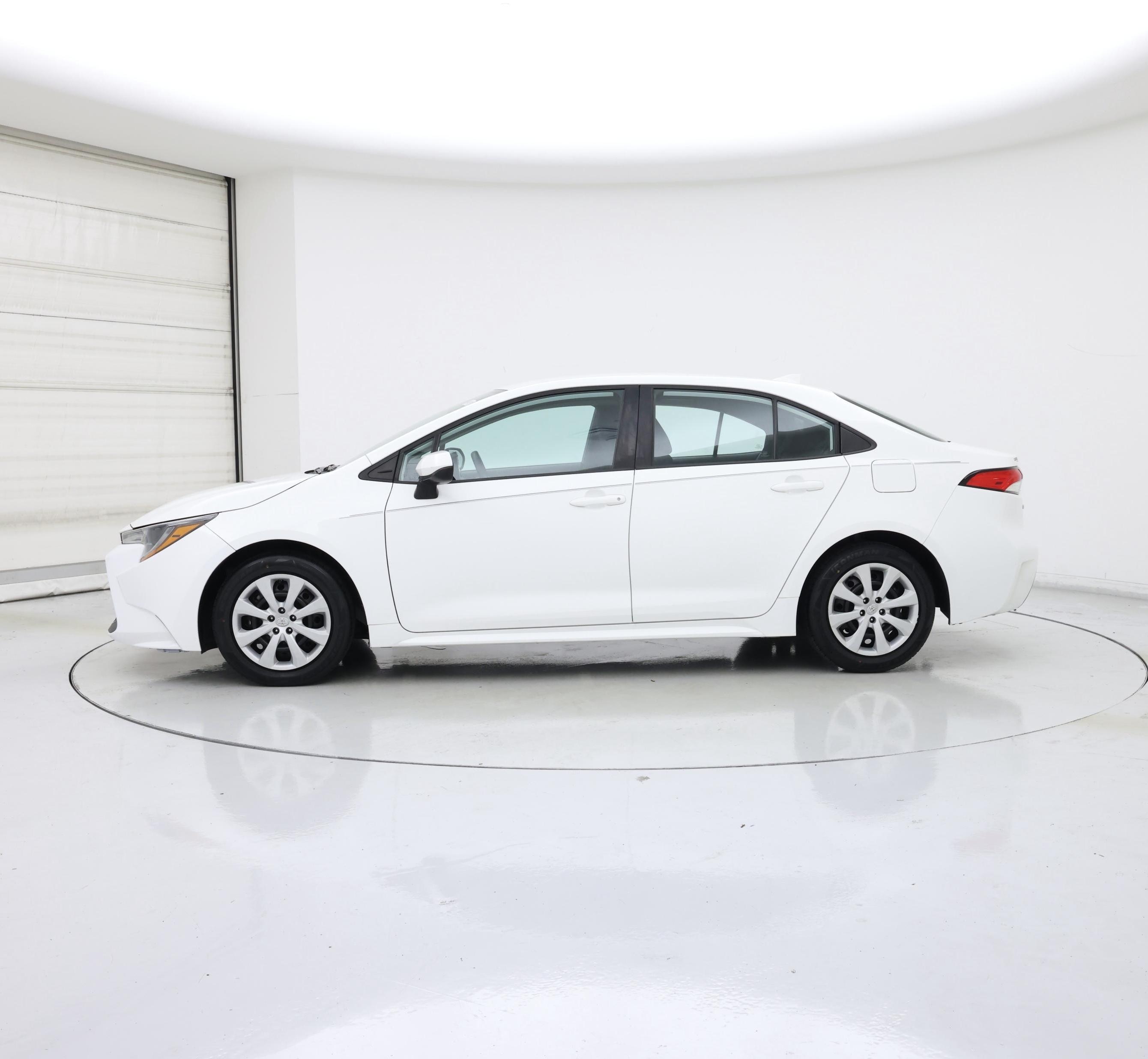 Thumbnail: 2022 Toyota Corolla - 3