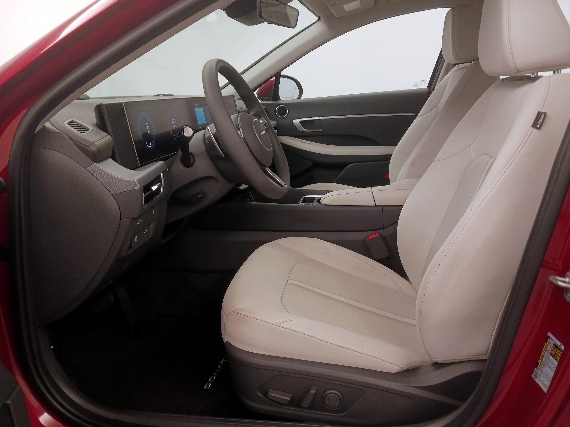 Thumbnail: 2024 Hyundai Sonata - 11