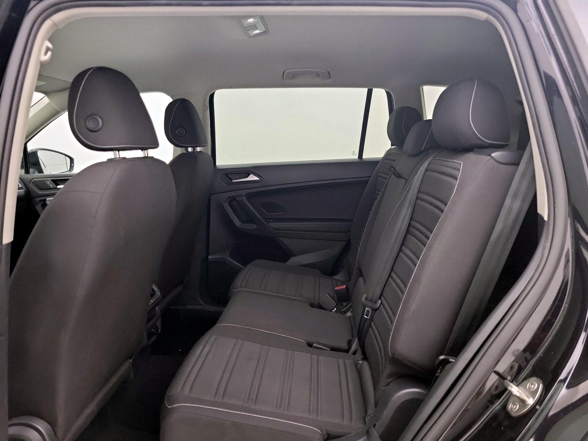 Thumbnail: 2022 Volkswagen Tiguan - 19
