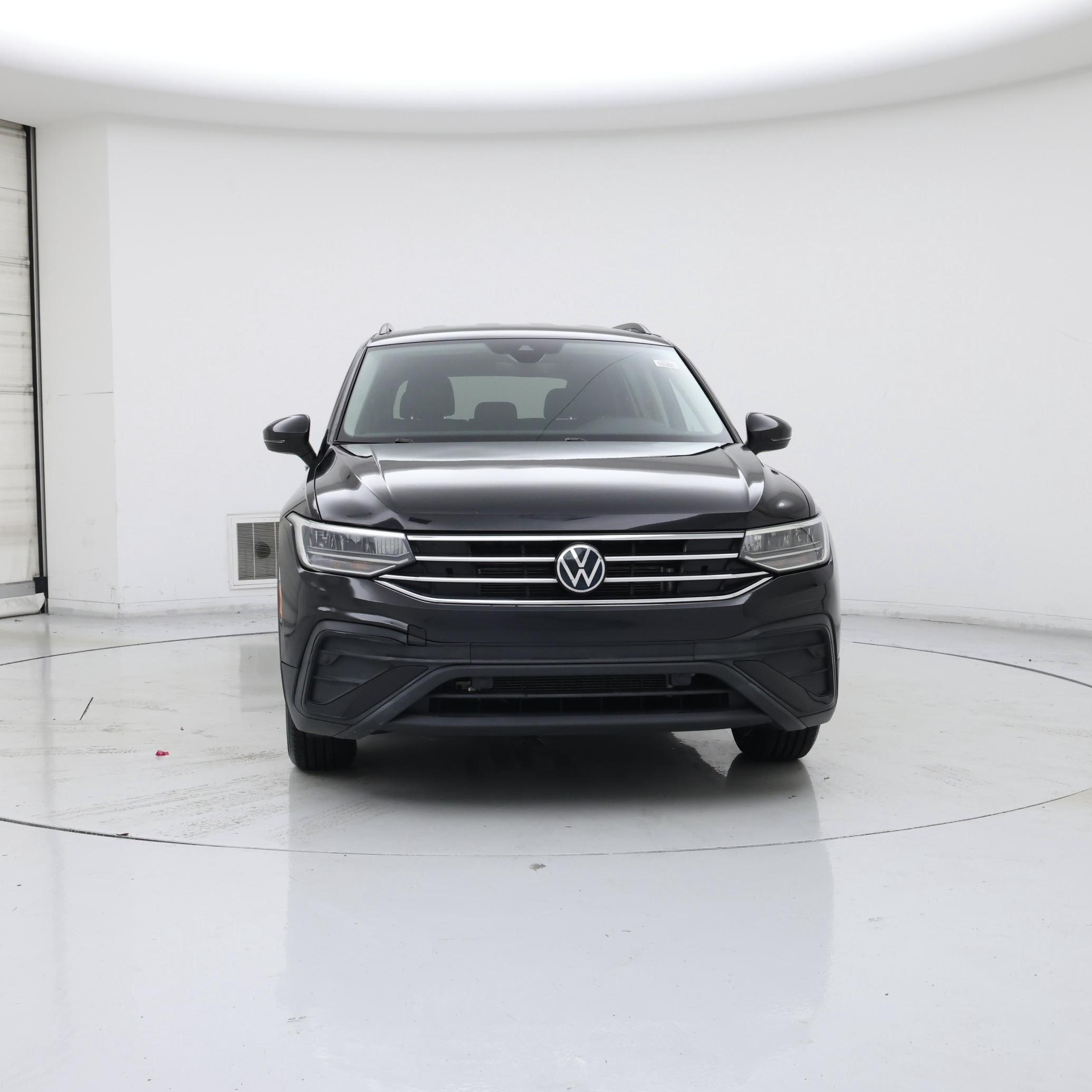 Thumbnail: 2022 Volkswagen Tiguan - 5