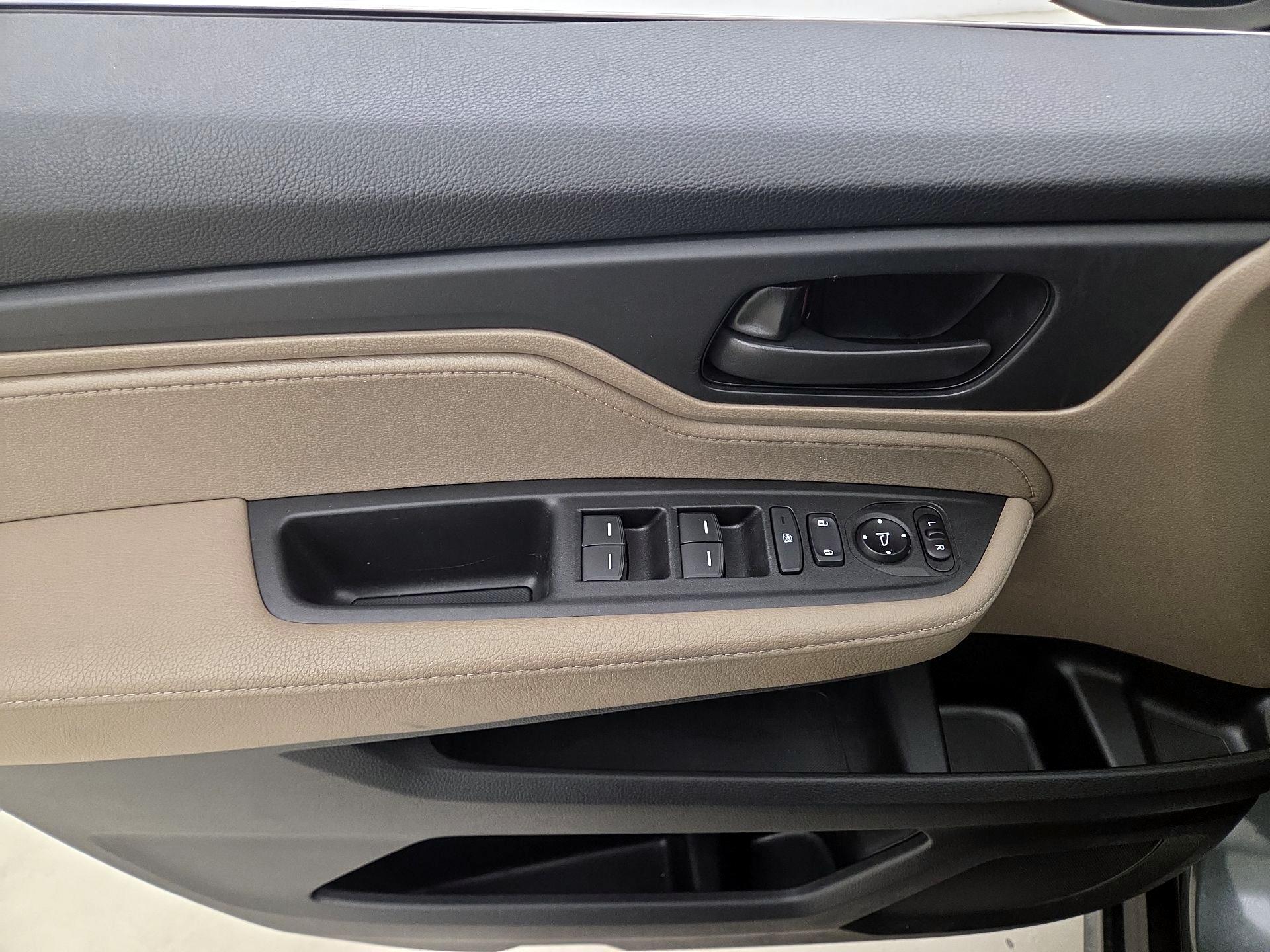 Thumbnail: 2020 Honda Odyssey - 12