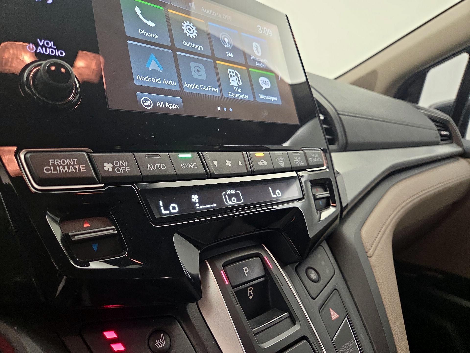 Thumbnail: 2020 Honda Odyssey - 16