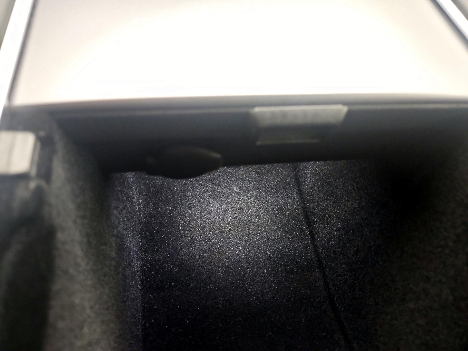 Thumbnail: 2023 Tesla Model 3 - 19