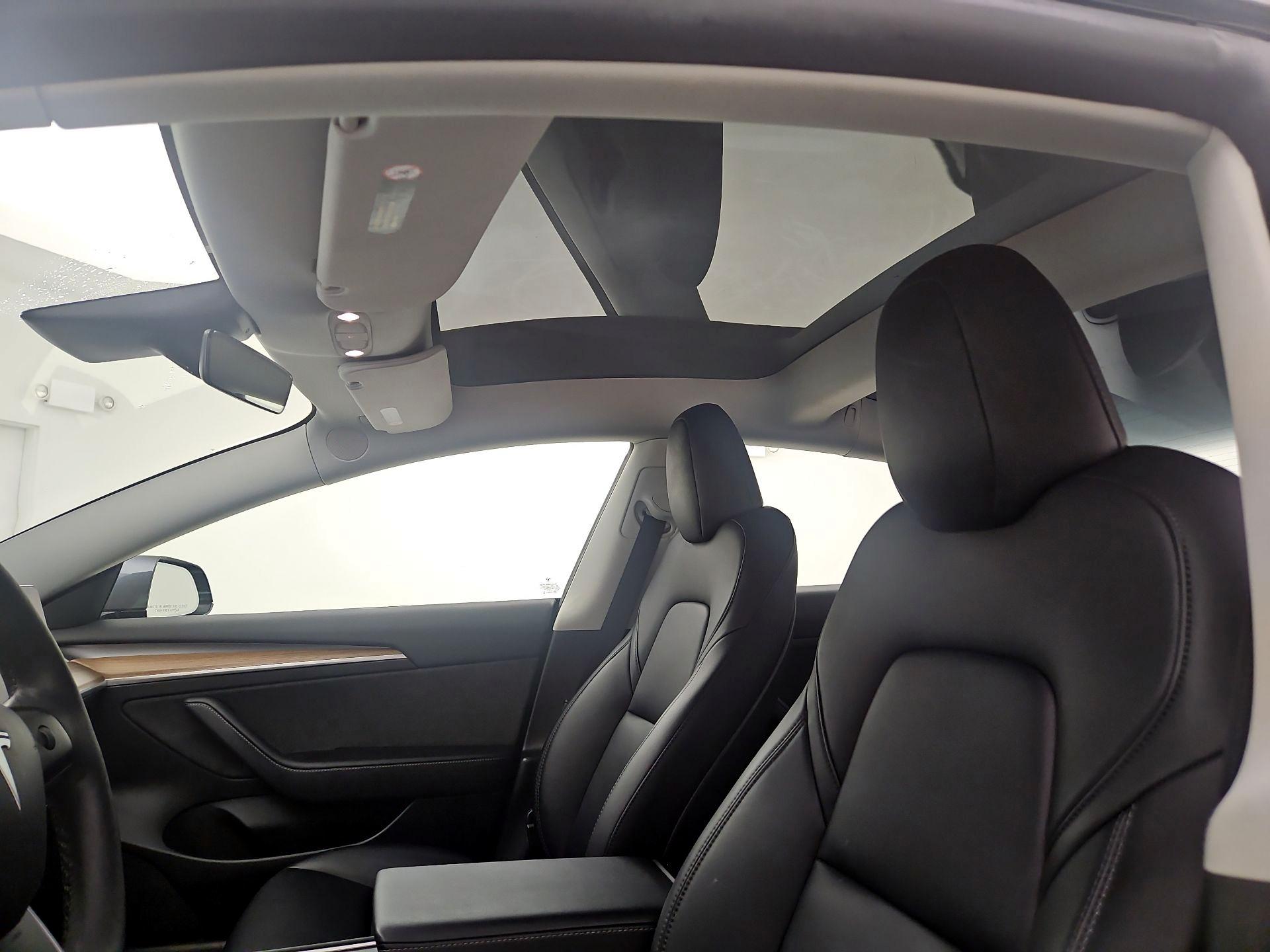 Thumbnail: 2023 Tesla Model 3 - 20