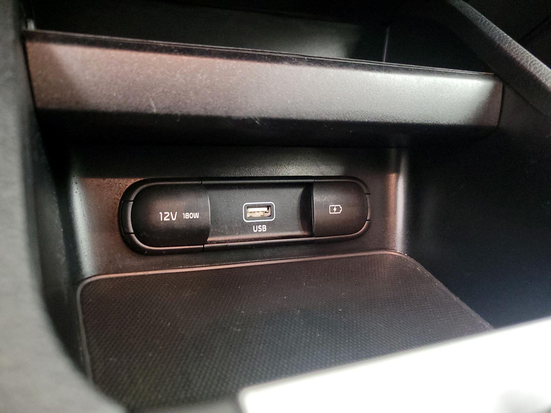 Thumbnail: 2024 Kia Forte - 18