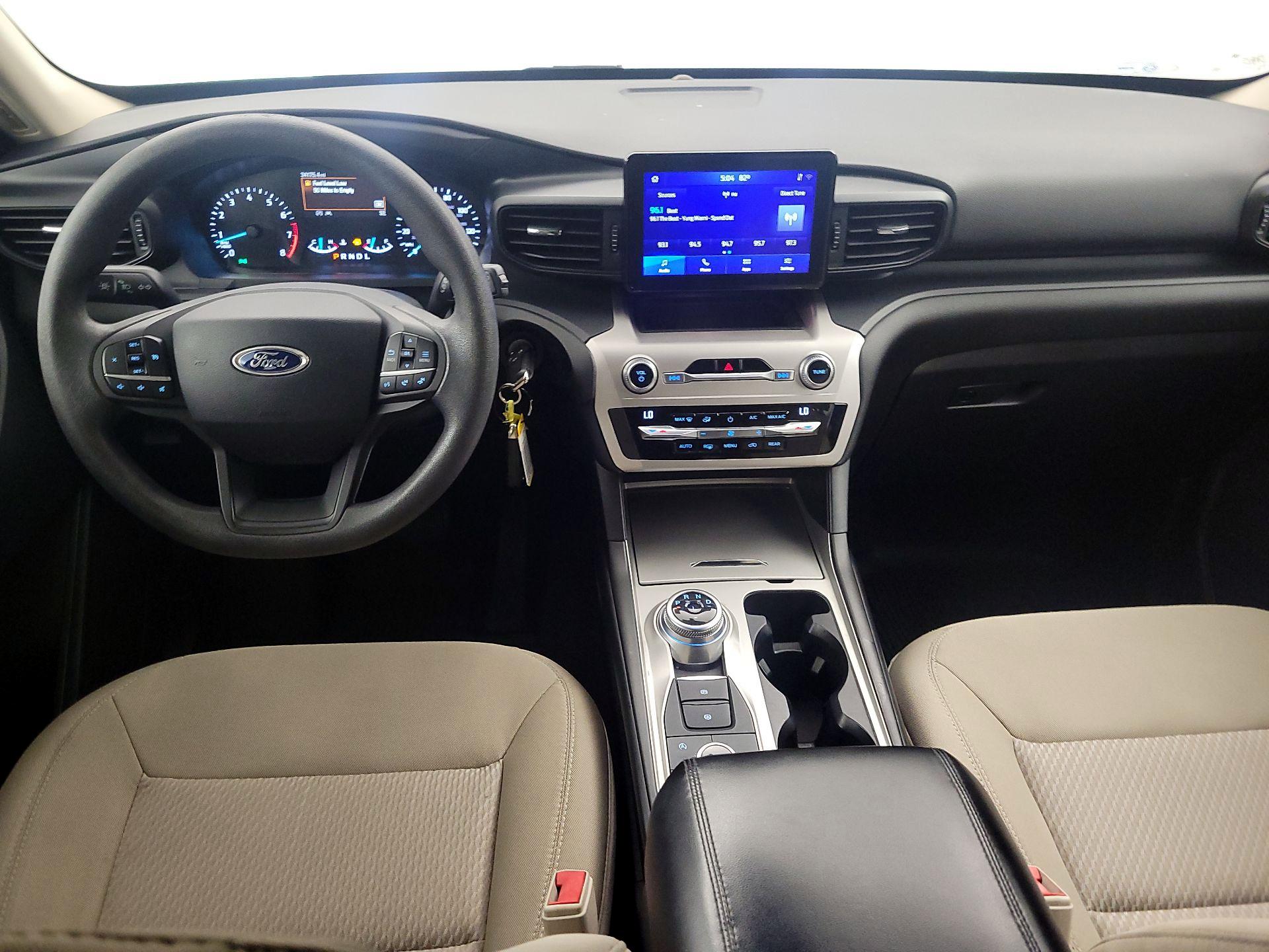 Thumbnail: 2021 Ford Explorer - 9