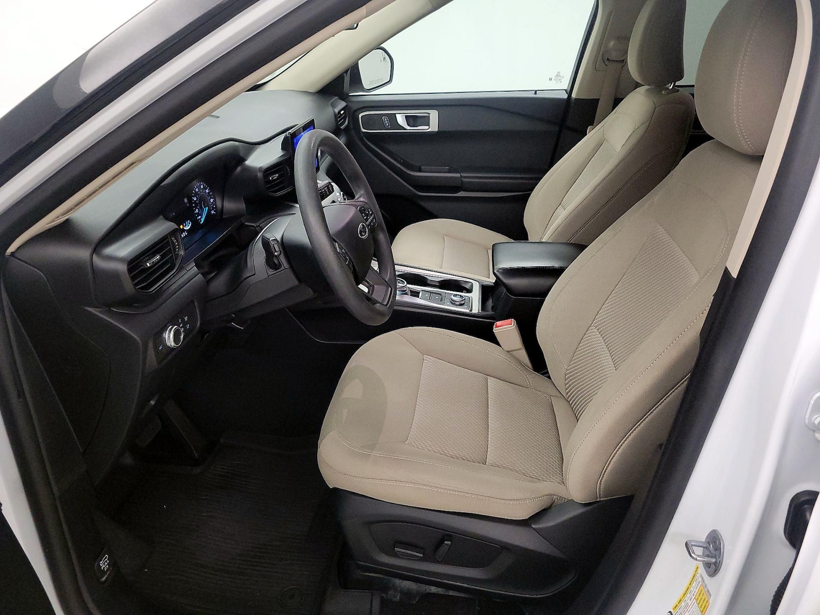 2021 Ford Explorer Base - Photo 12