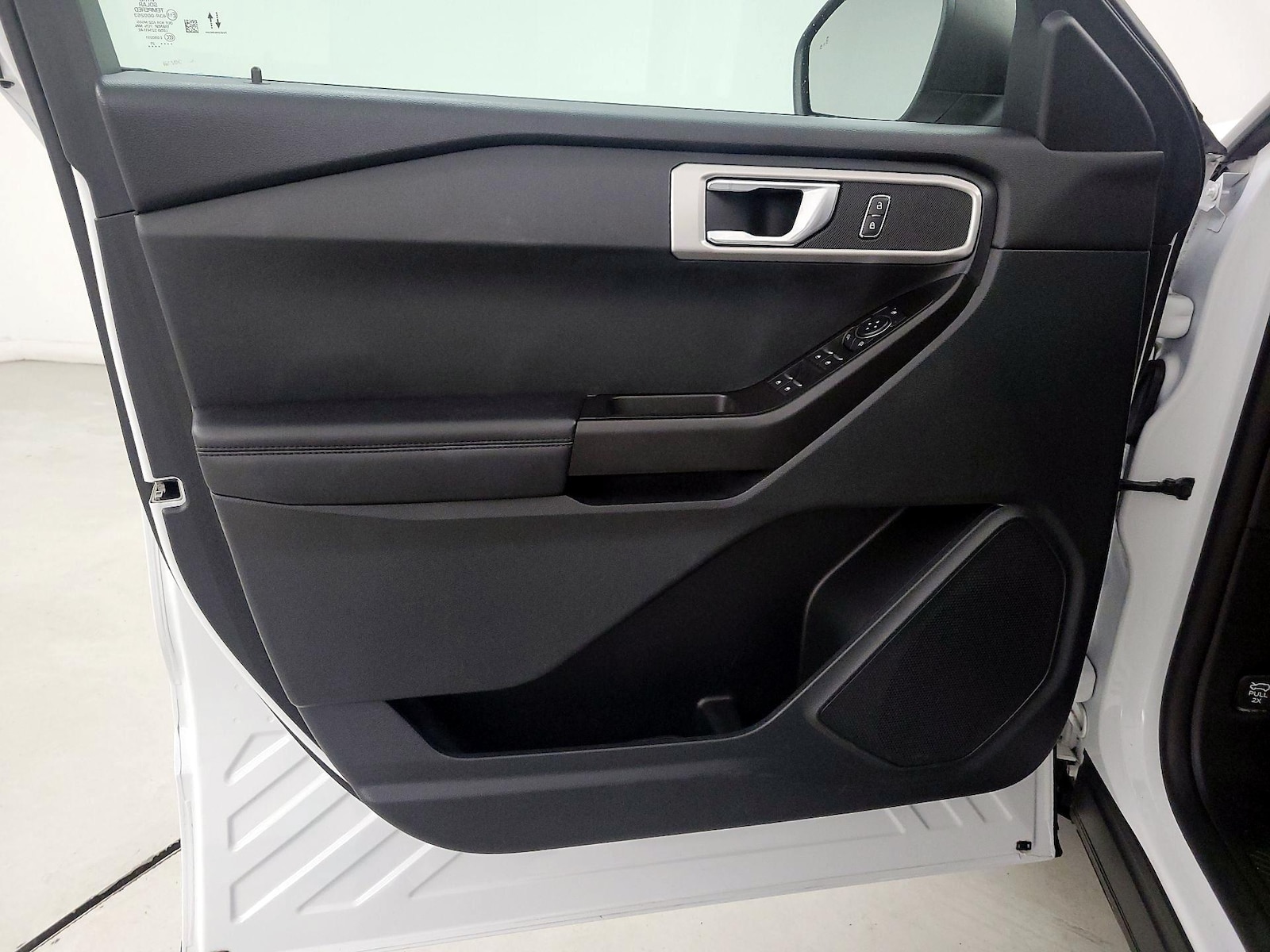 2021 Ford Explorer Base - Photo 13