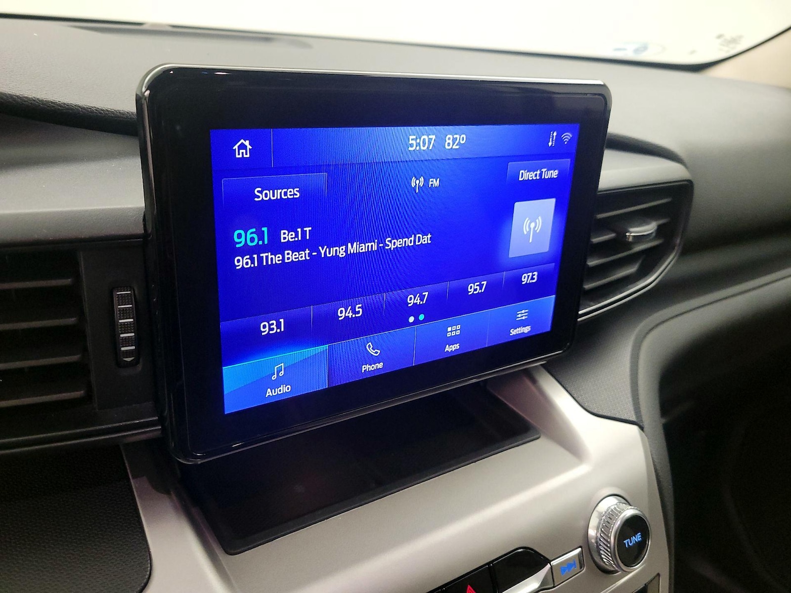 2021 Ford Explorer Base - Photo 16