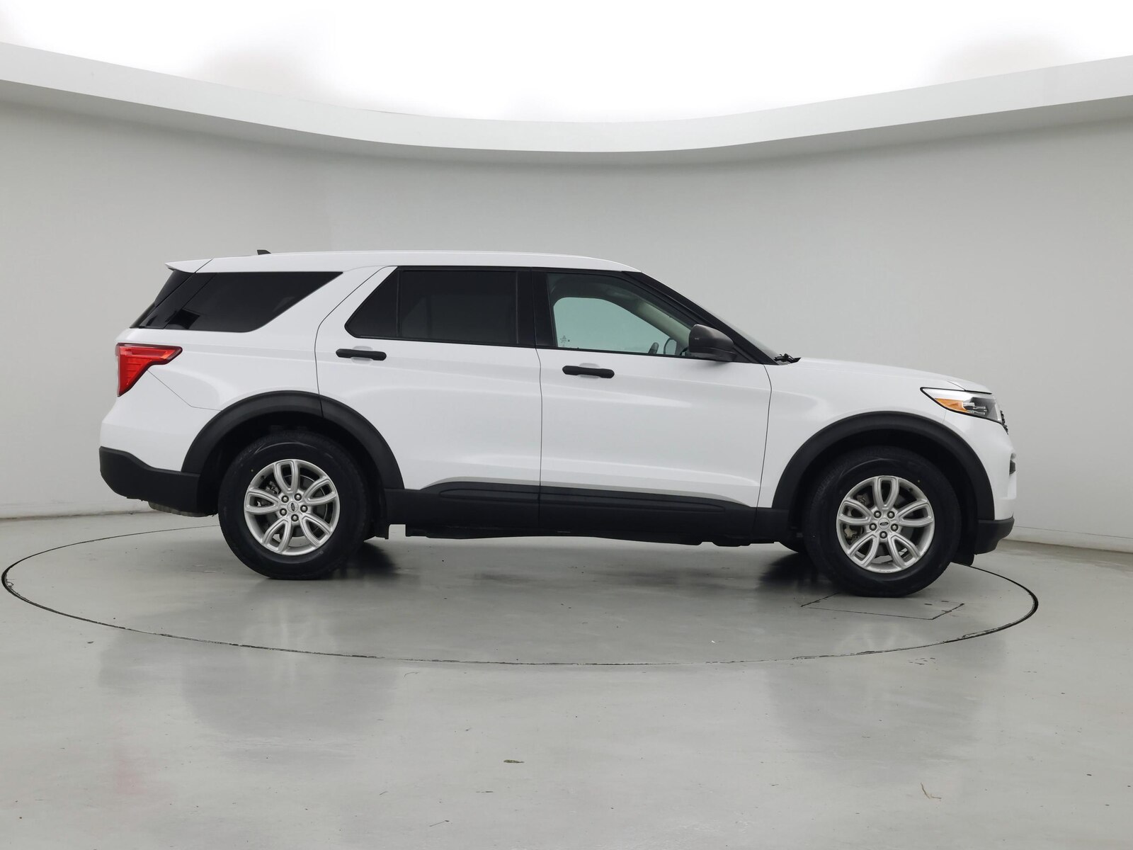 2021 Ford Explorer Base - Photo 8
