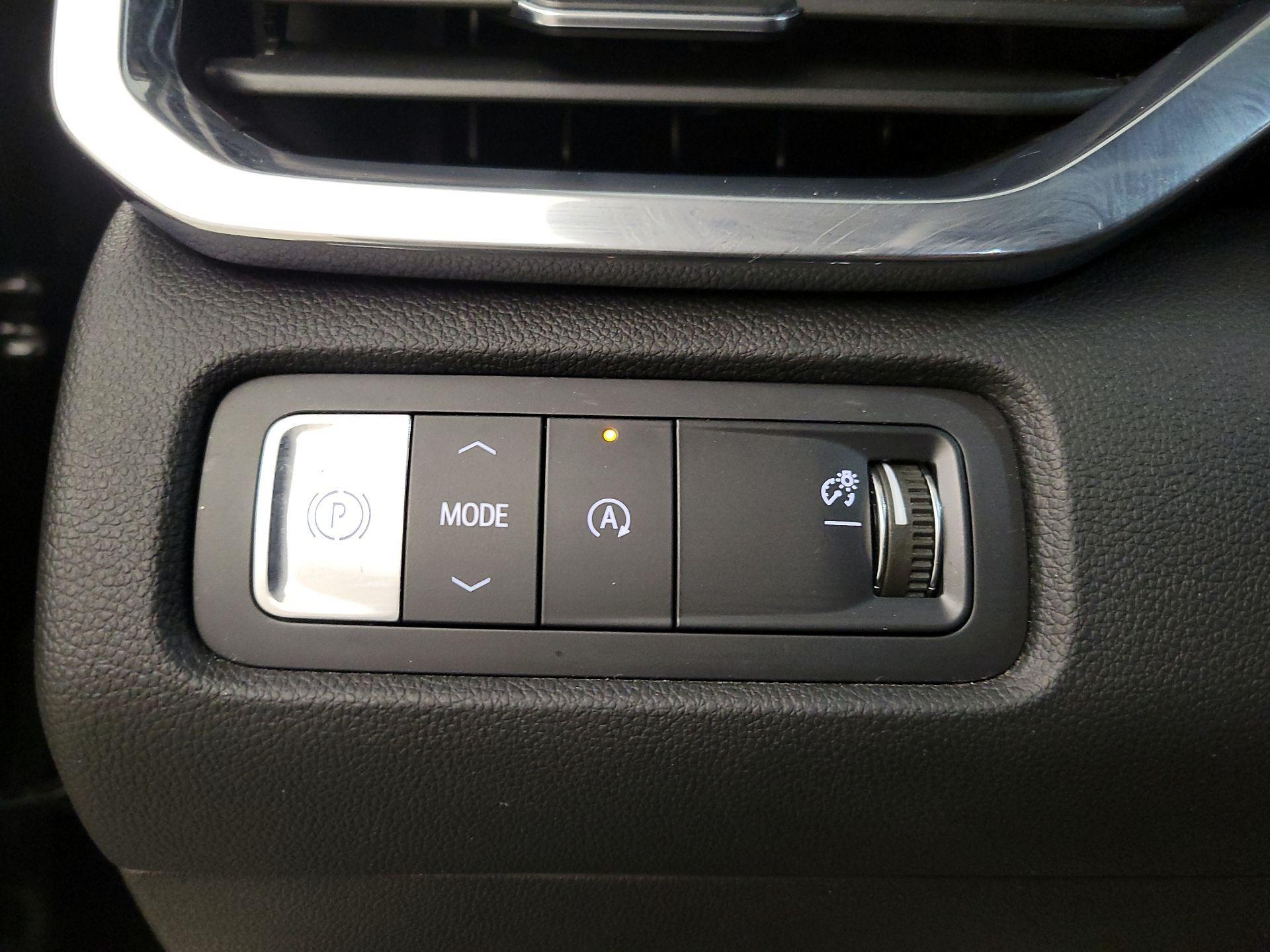 Thumbnail: 2024 GMC Acadia - 13