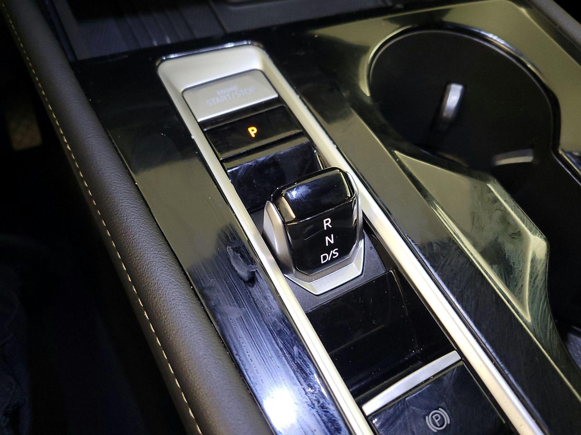 Thumbnail: 2025 Volkswagen Atlas - 17