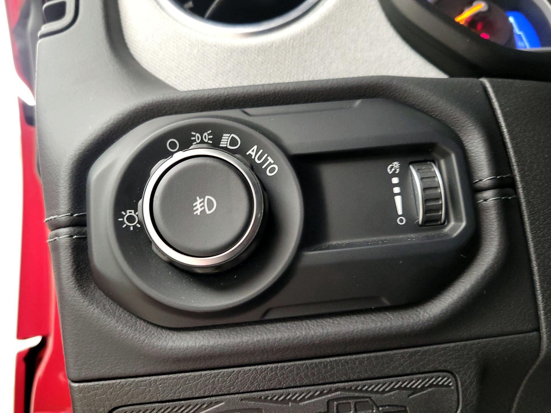 Thumbnail: 2025 Jeep Wrangler - 13