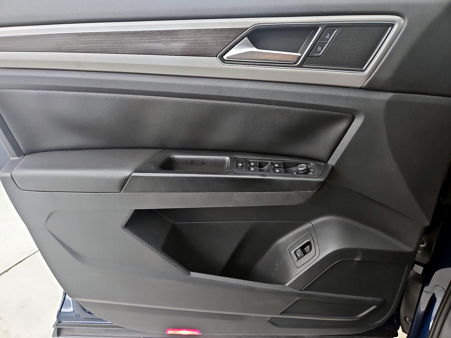 Thumbnail: 2019 Volkswagen Atlas - 10