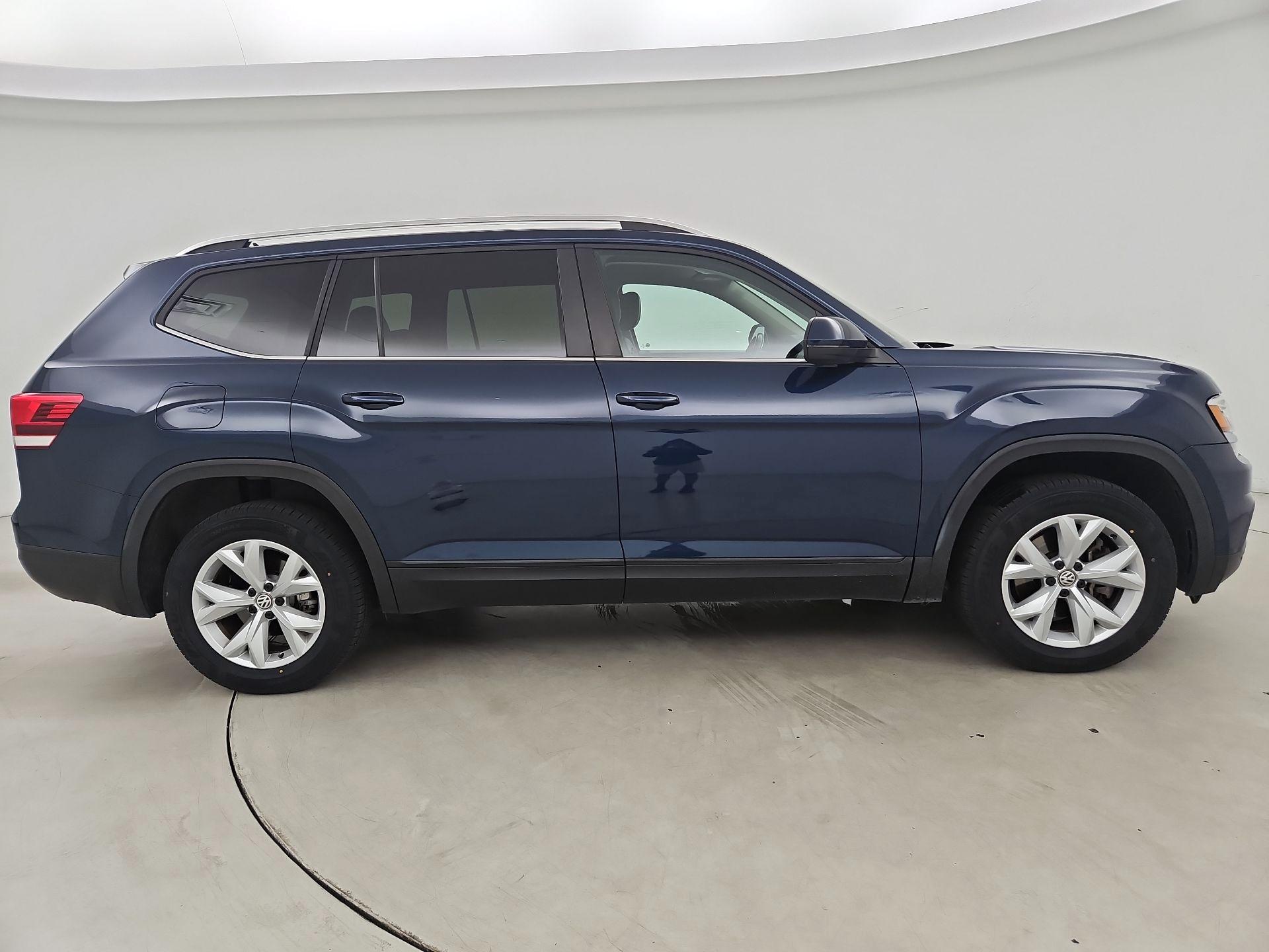 Thumbnail: 2019 Volkswagen Atlas - 4