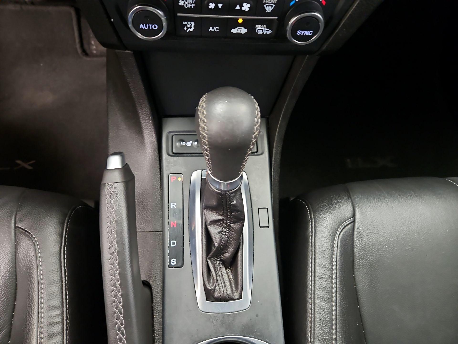Thumbnail: 2019 Acura ILX - 17