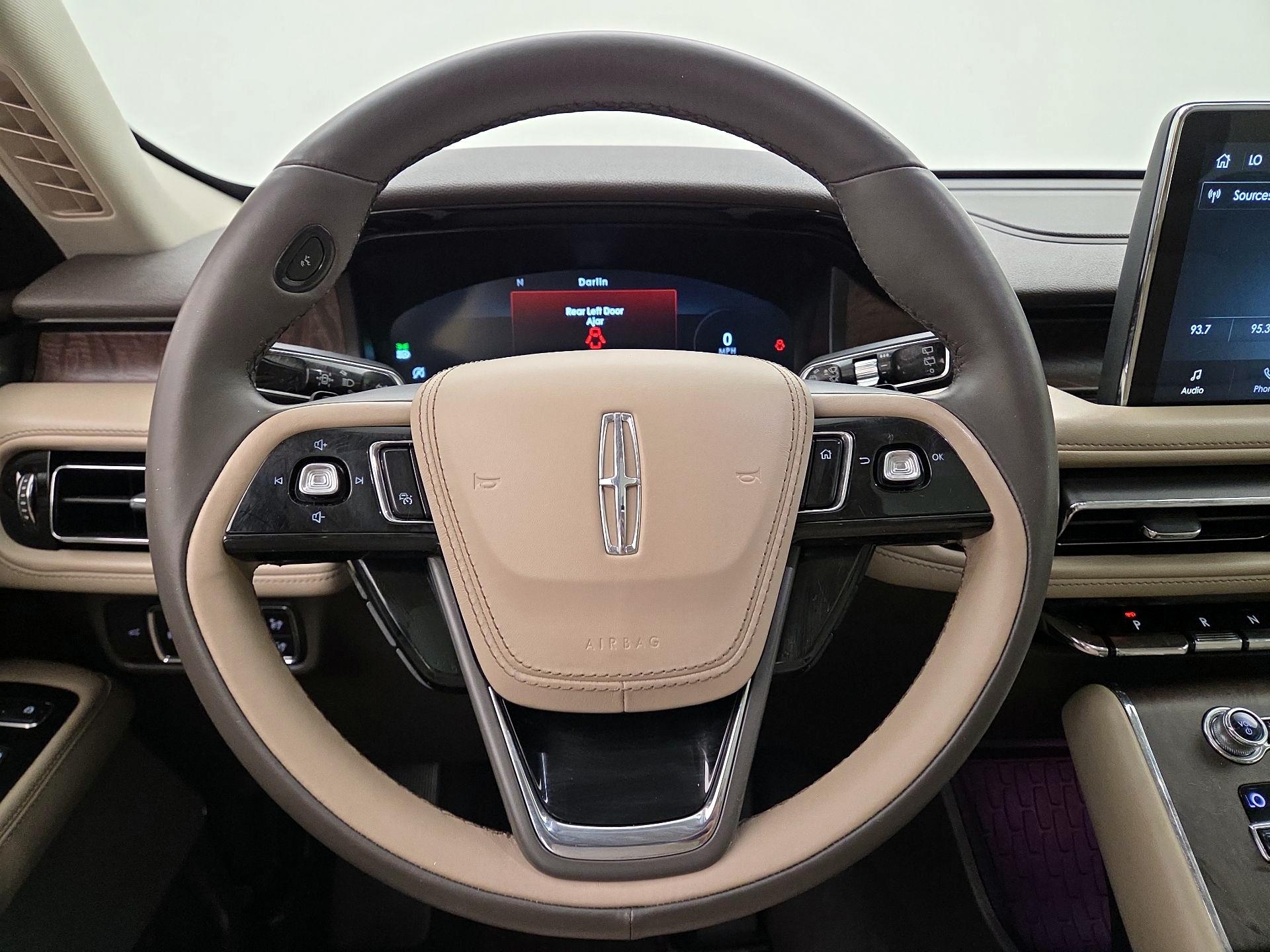 Thumbnail: 2020 Lincoln Aviator - 10