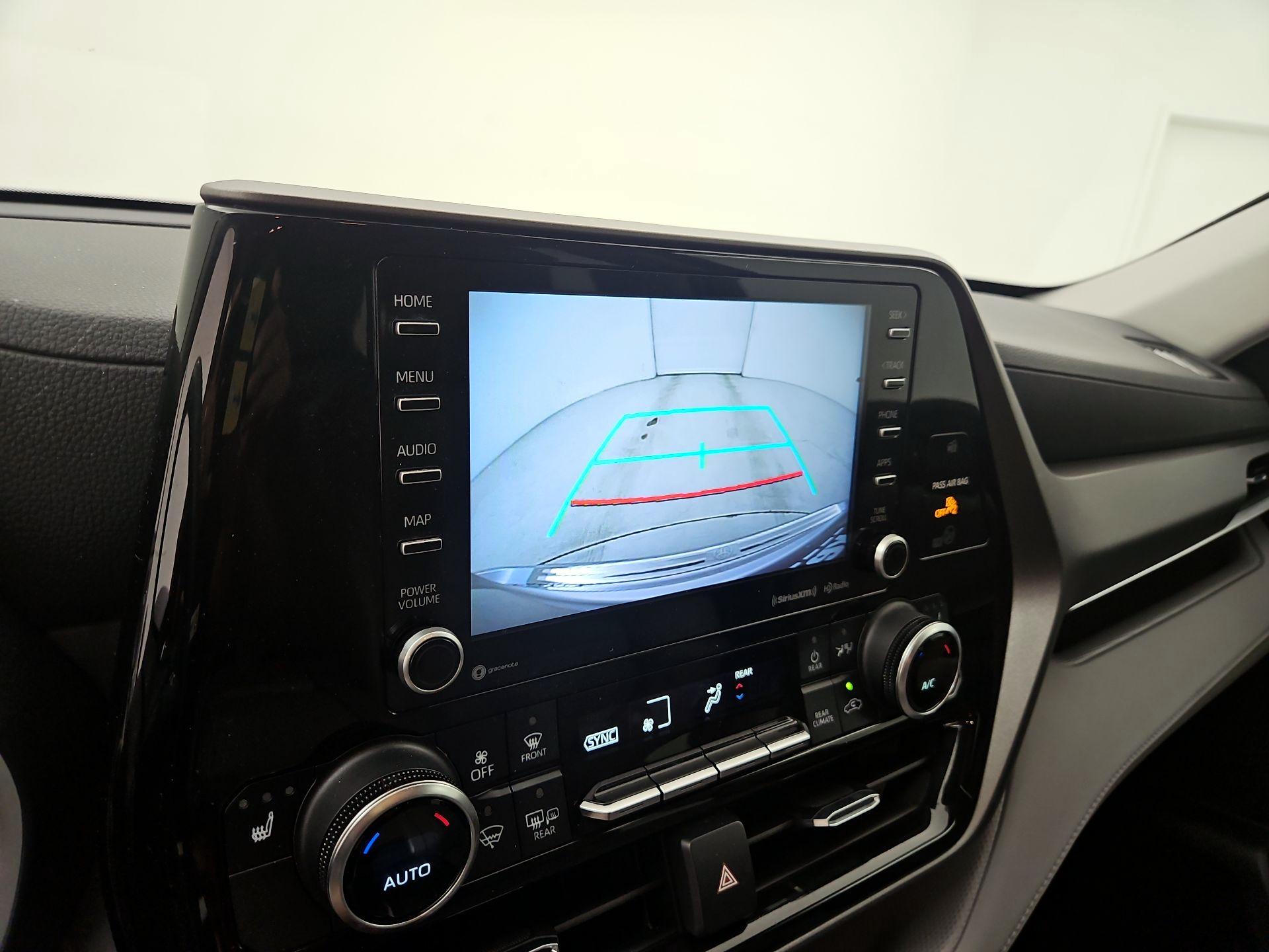 Thumbnail: 2022 Toyota Highlander - 14