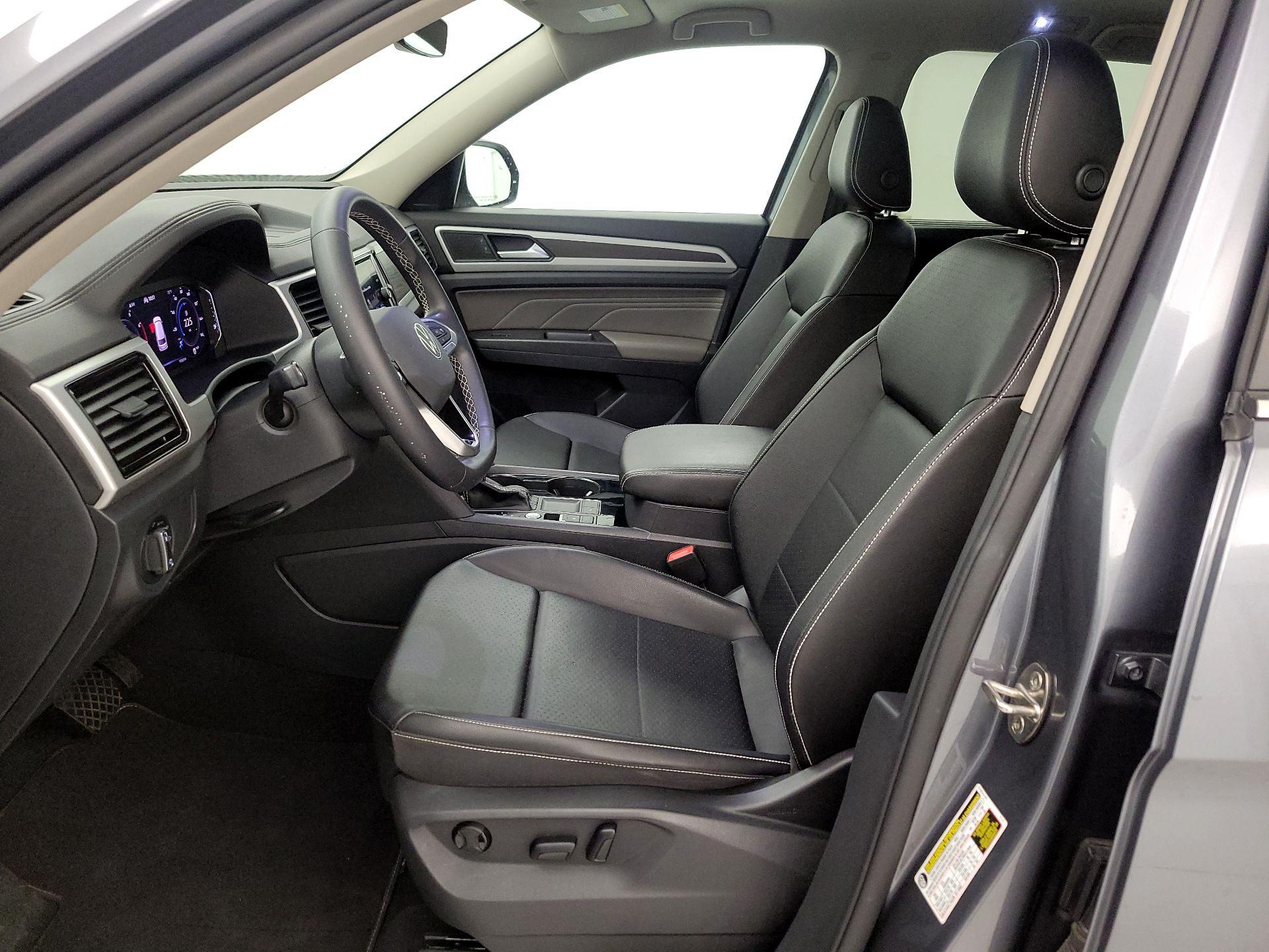 Thumbnail: 2023 Volkswagen Atlas - 11